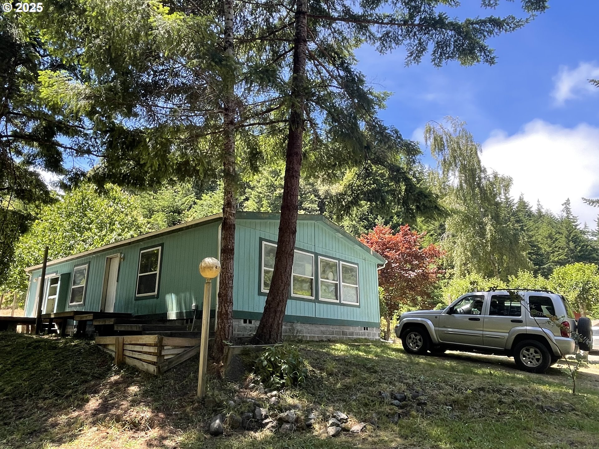 33052 CEDAR VALLEY RD, GoldBeach, OR 97444