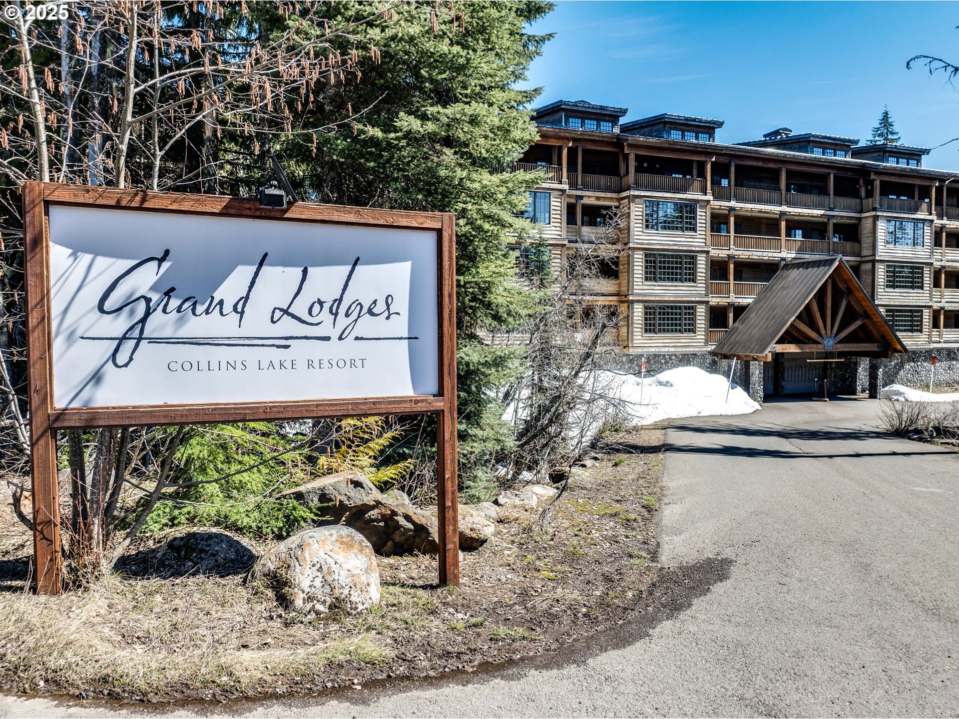 31244 COLLINS LAKE RD, GovernmentCamp, OR 97028