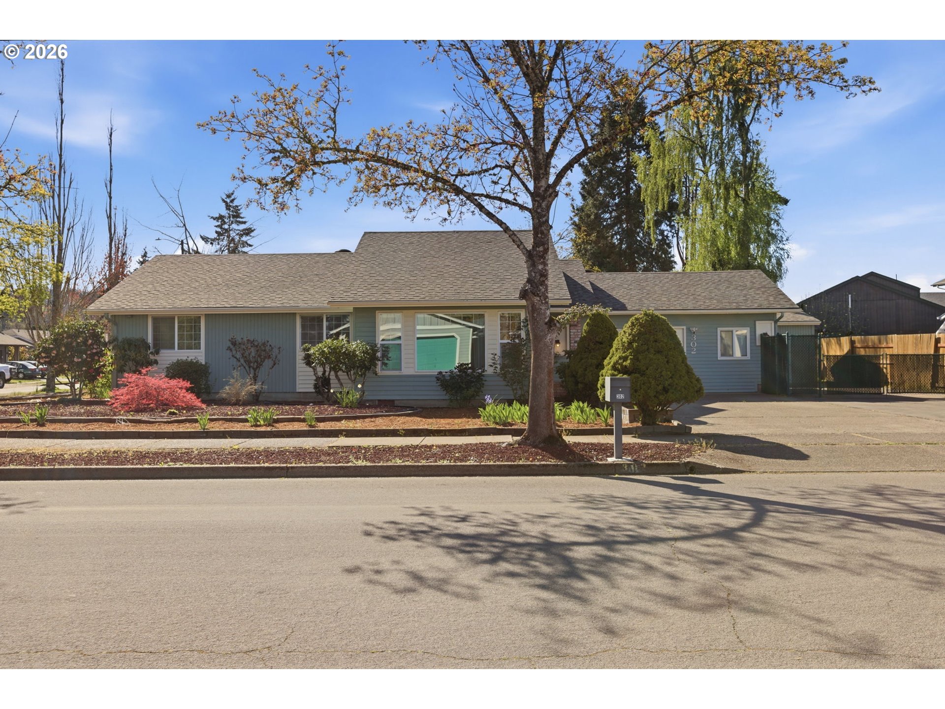 302 67TH ST, Springfield, OR 97478