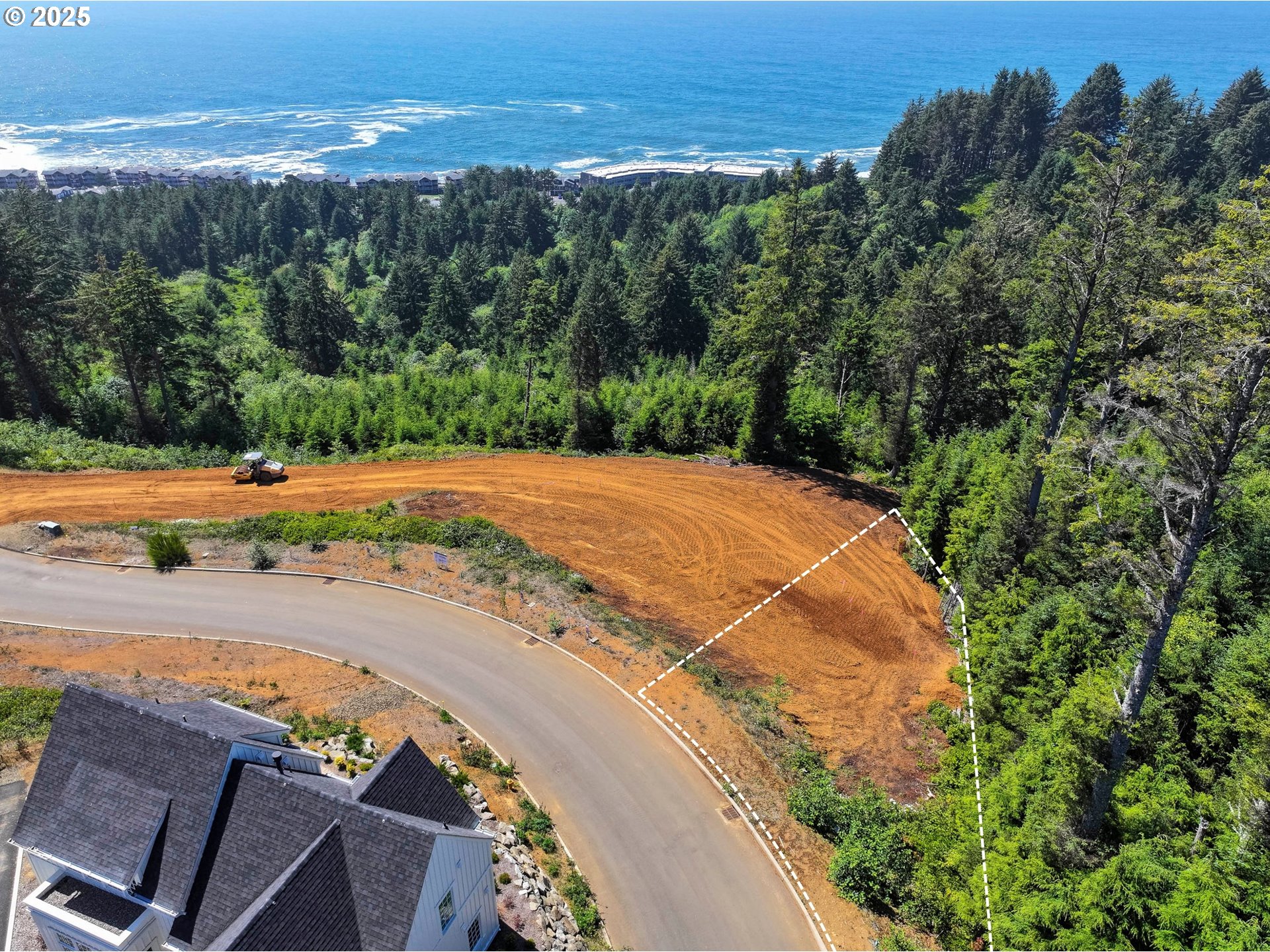 Lillian LN, DepoeBay, OR 97341