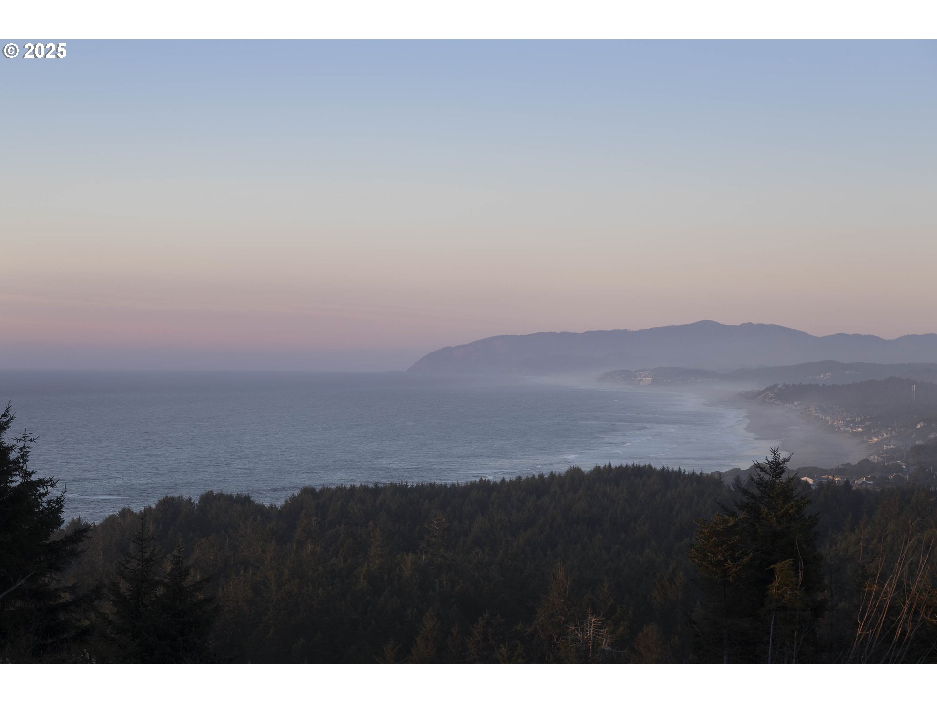 Lillian LN, DepoeBay, OR 97341