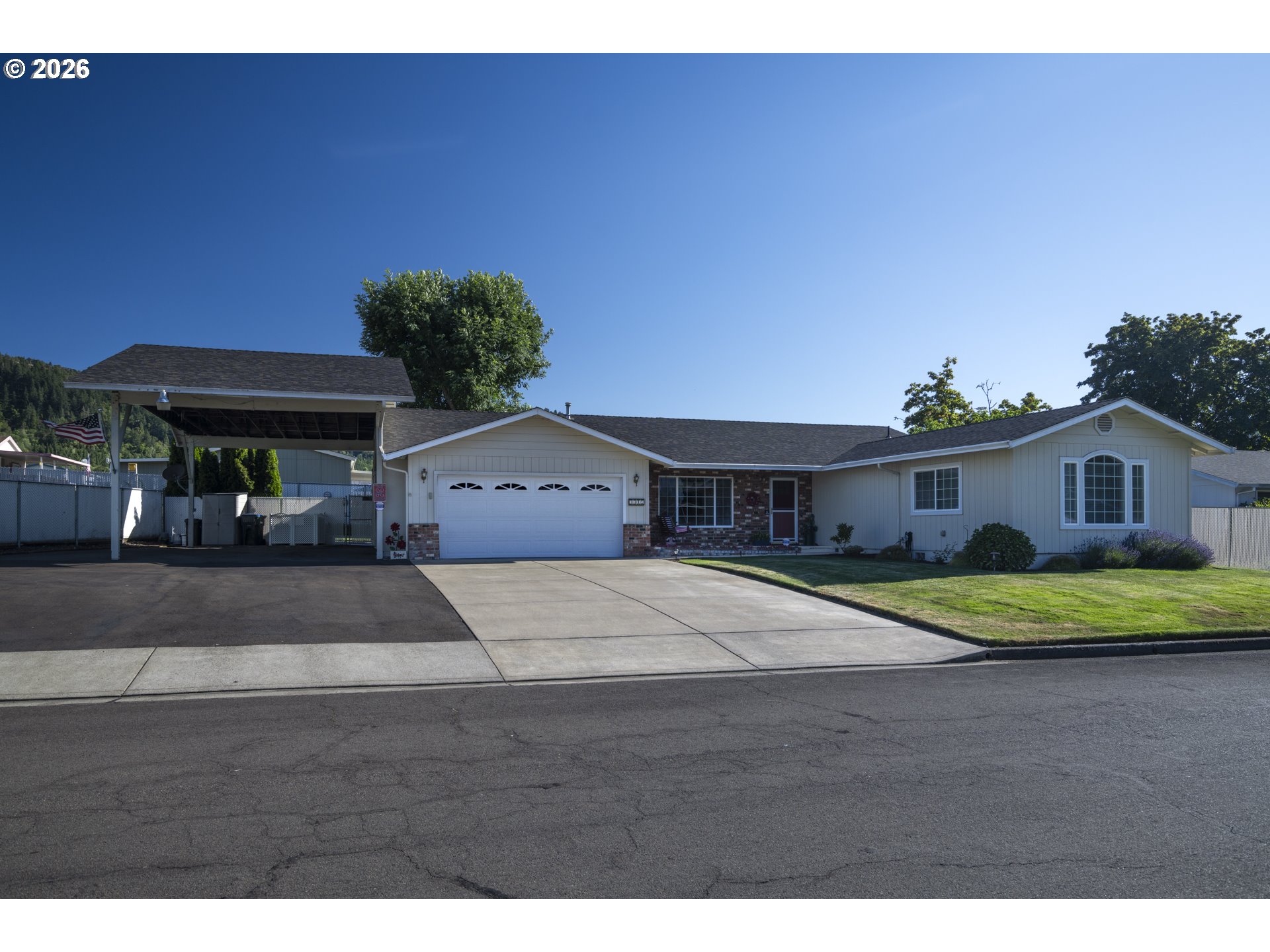3317 NORMANDY AVE, Roseburg, OR 97471
