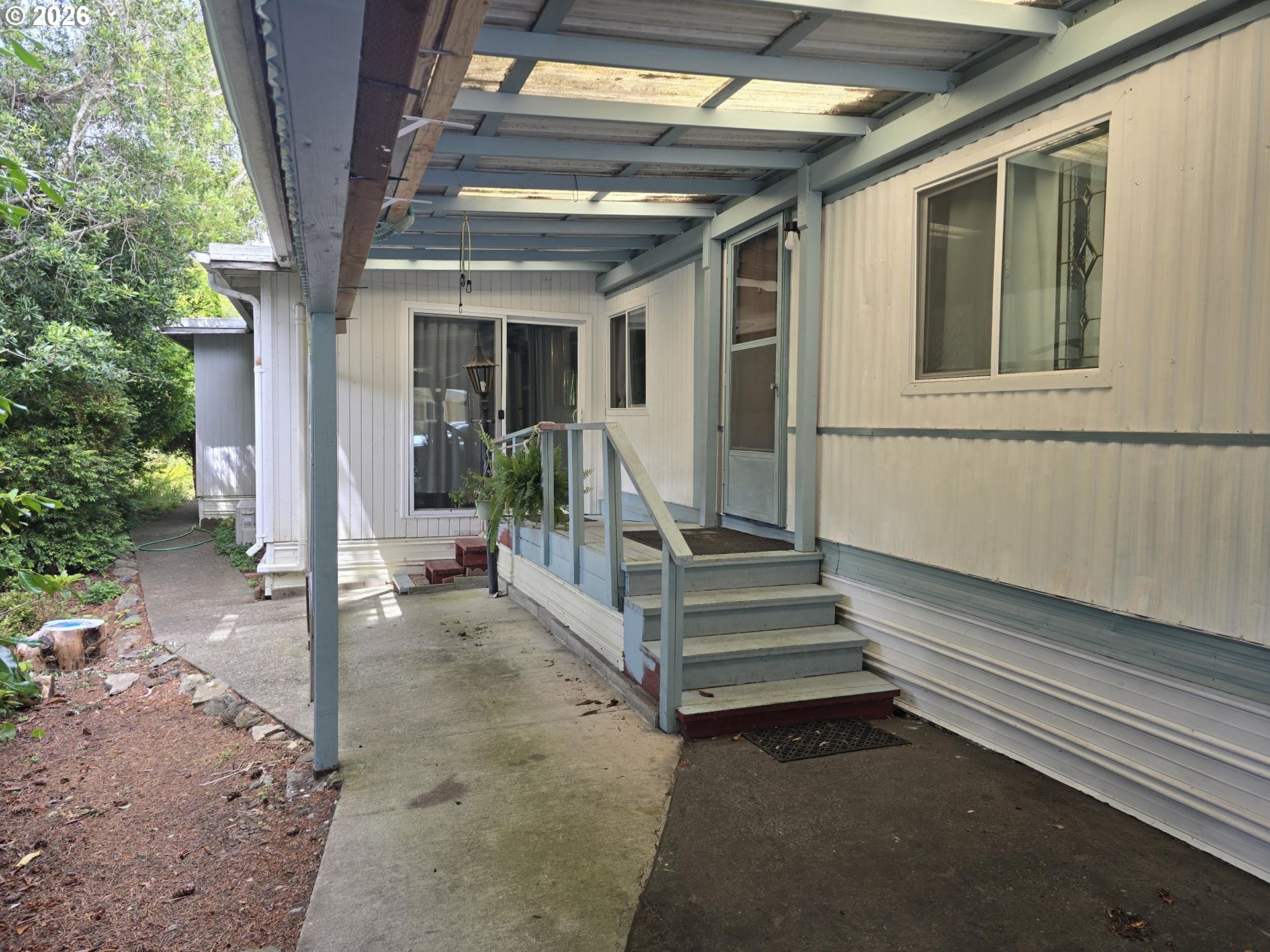 1600 RHODODENDRON DR, Florence, OR 97439