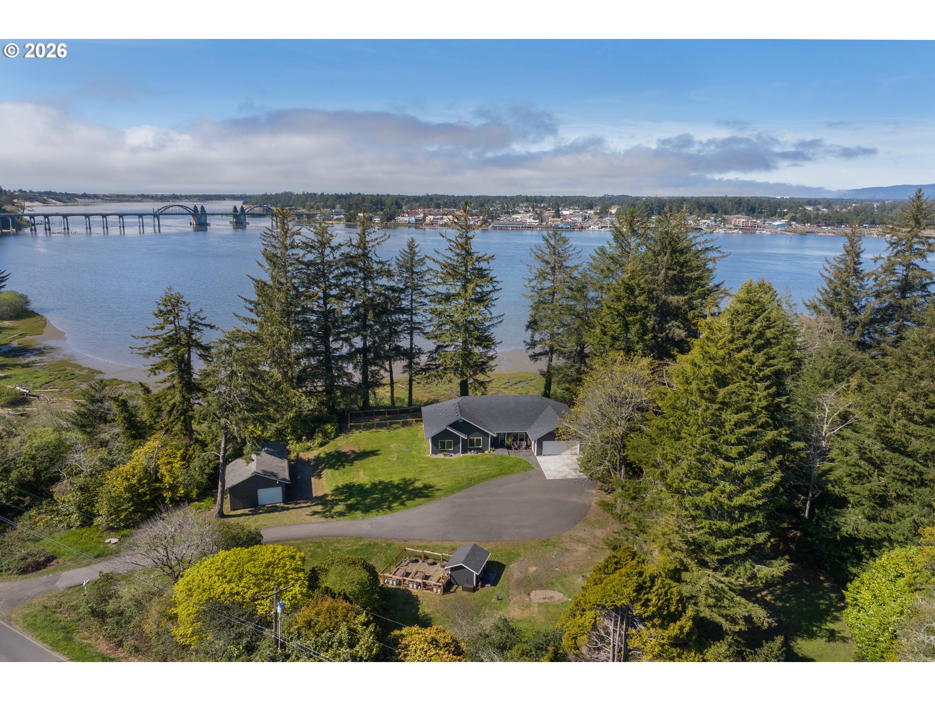 85675 GLENADA RD, Florence, OR 97439