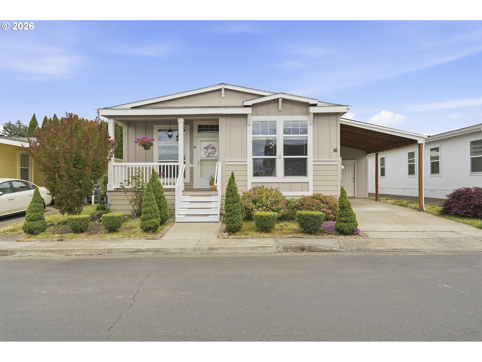 1000 MCKERN CT, Newberg, OR 97132