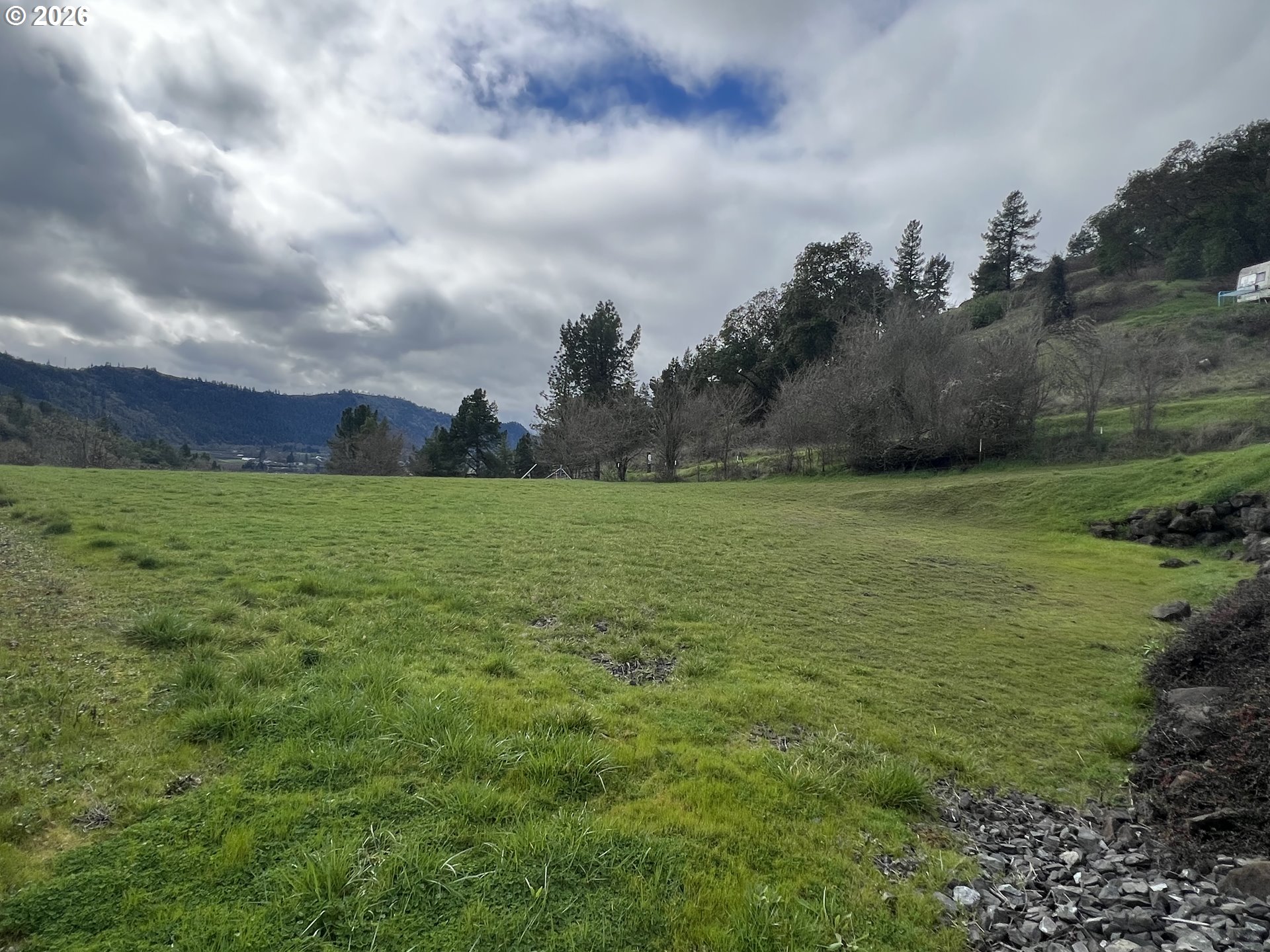 140 ERIN CT, Roseburg, OR 97471