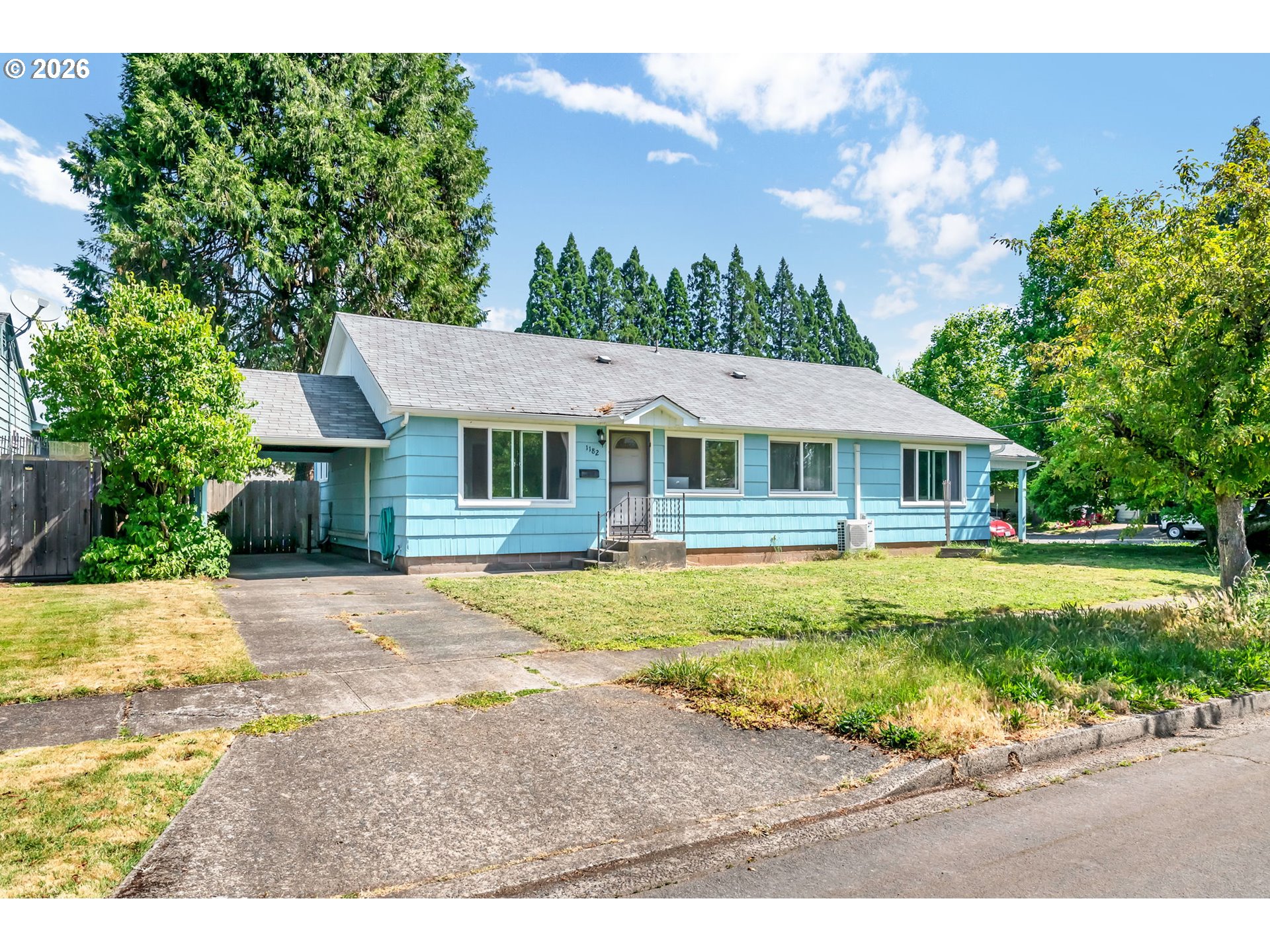 1182 F ST, Springfield, OR 97477