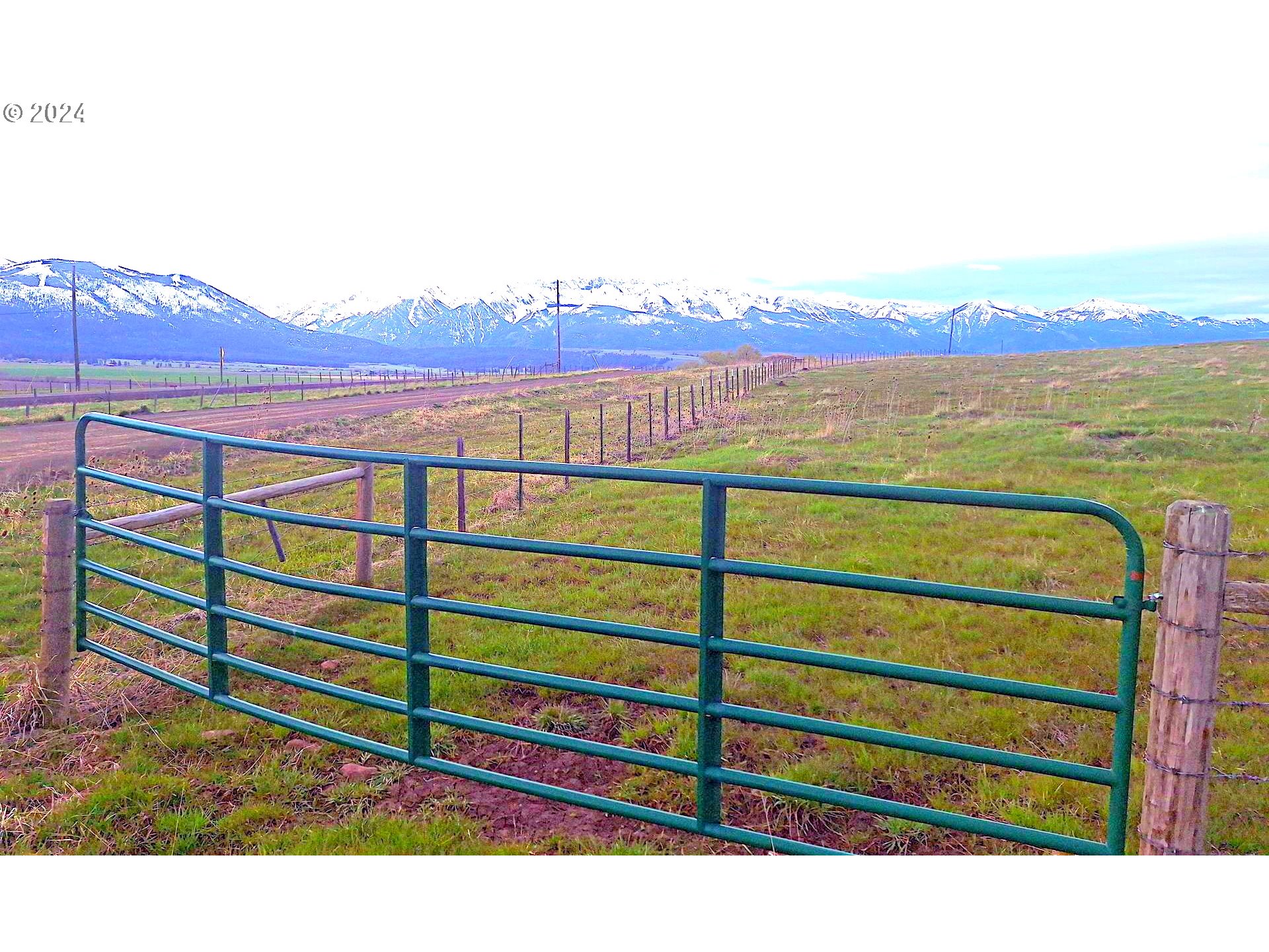 Daggett Lane, Joseph, OR 97846