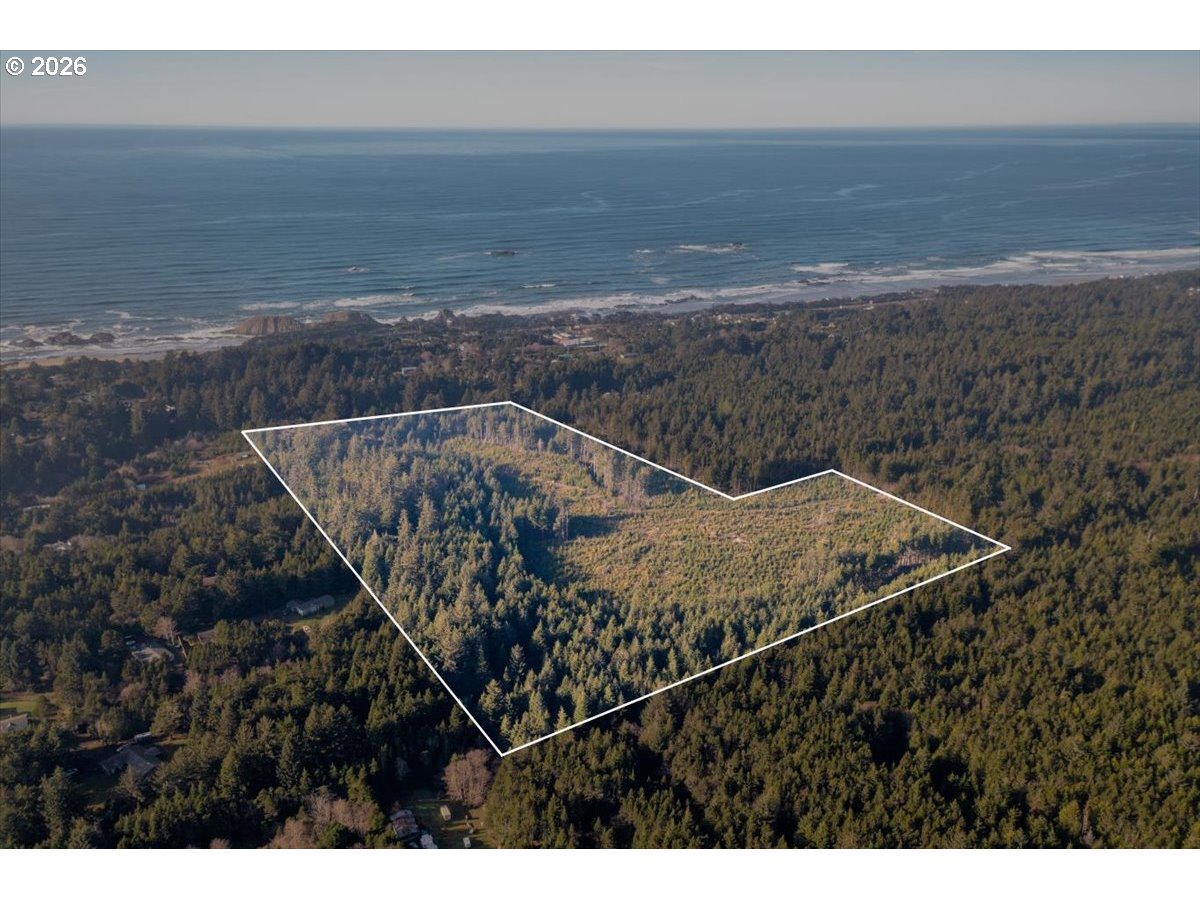 1300 Park View ST, SealRock, OR 97376
