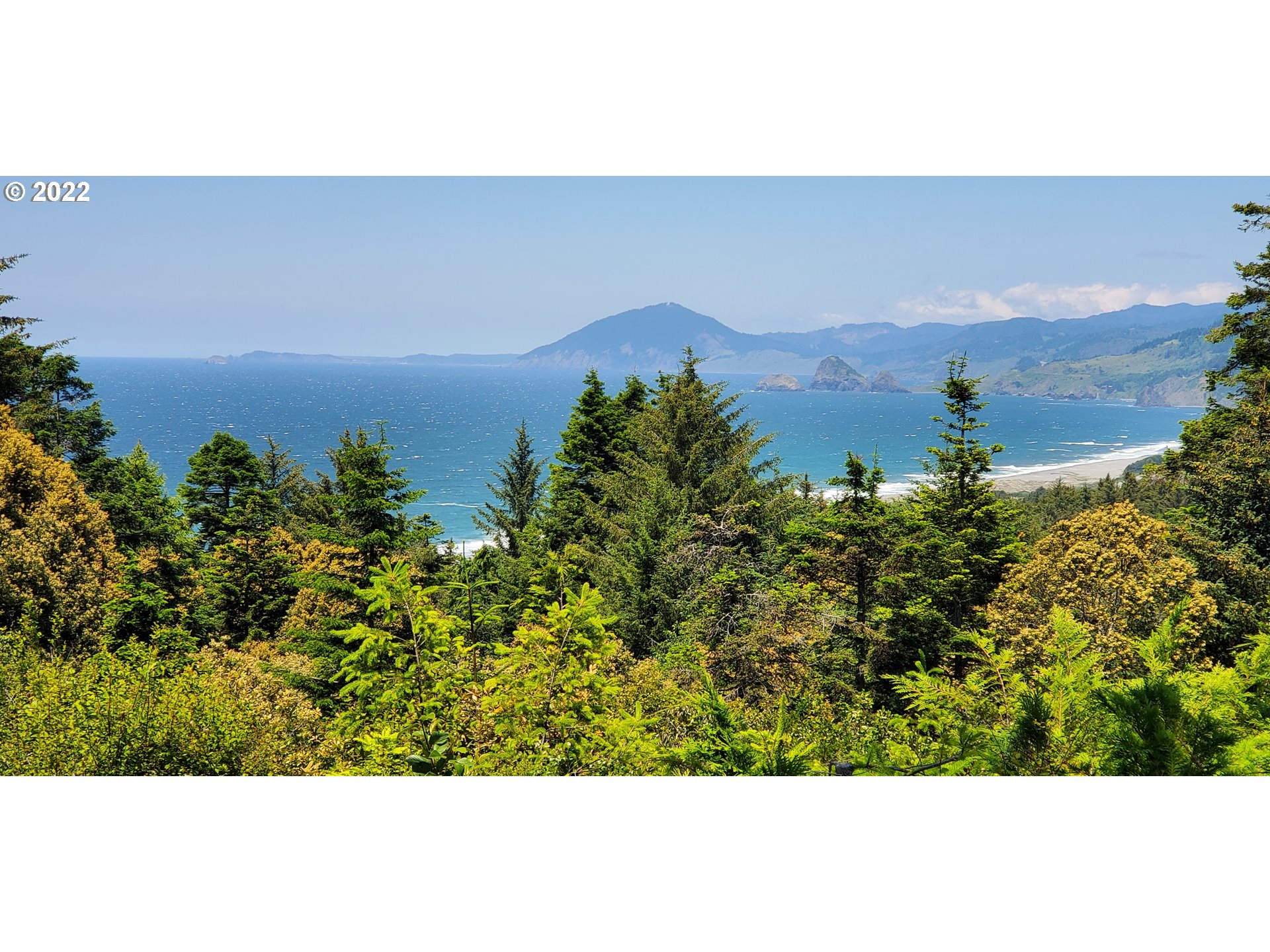 Miller LN, GoldBeach, OR 97444