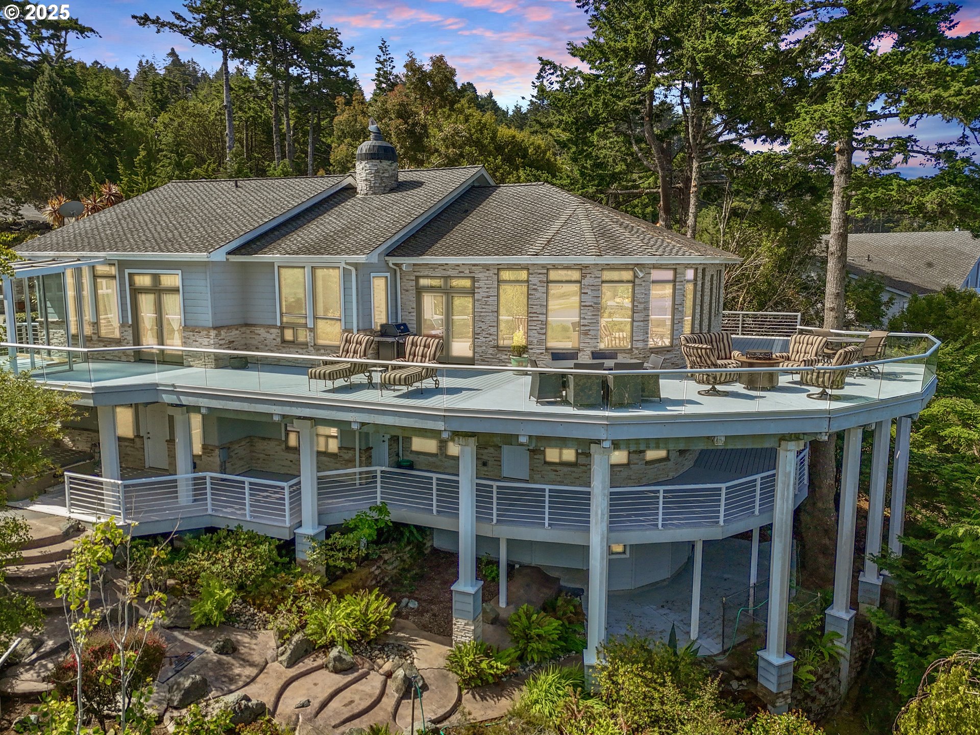 94414 TOM CAT HILL RD, GoldBeach, OR 97444
