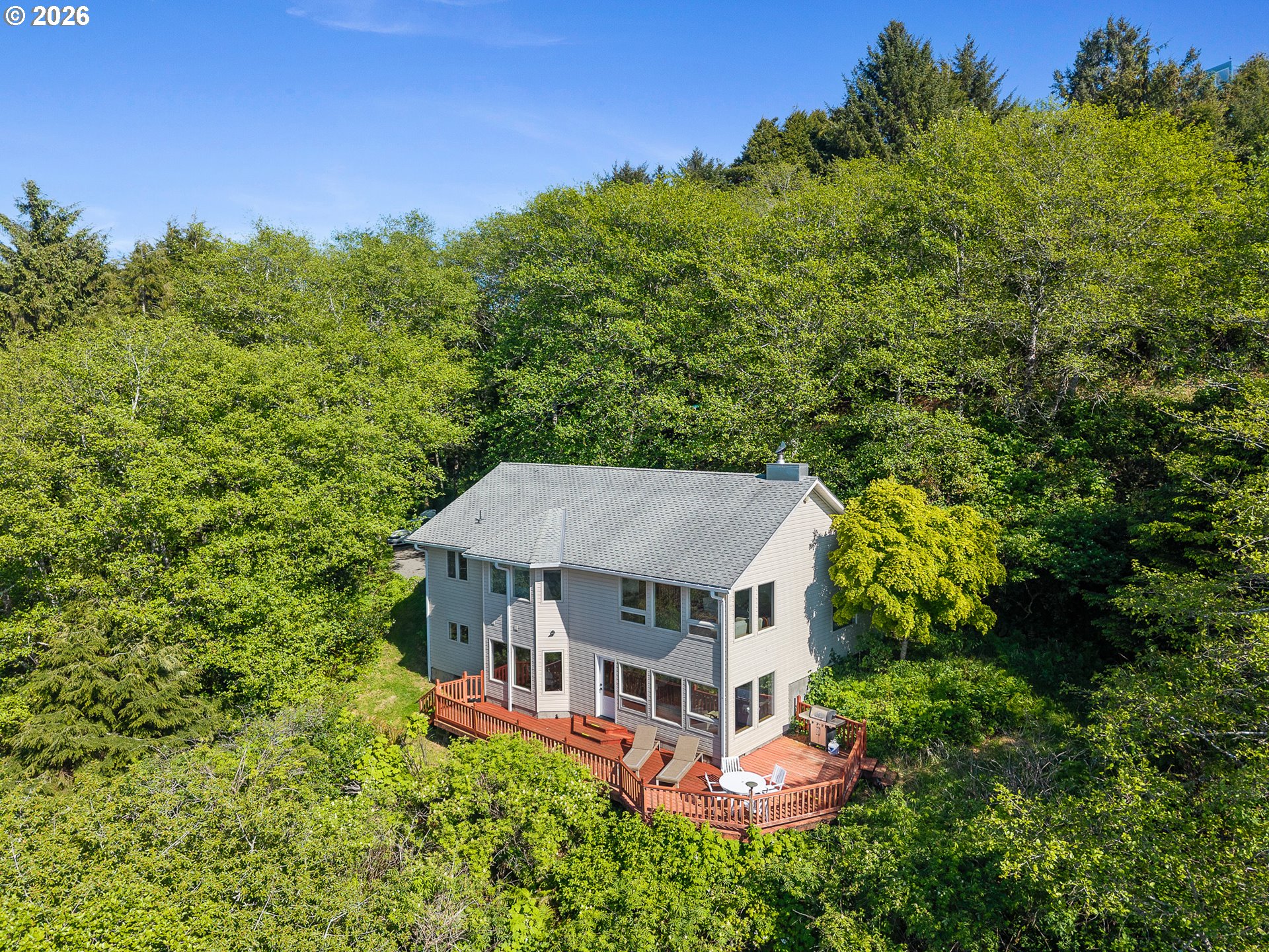 690 3RD AVE, RockawayBeach, OR 97136