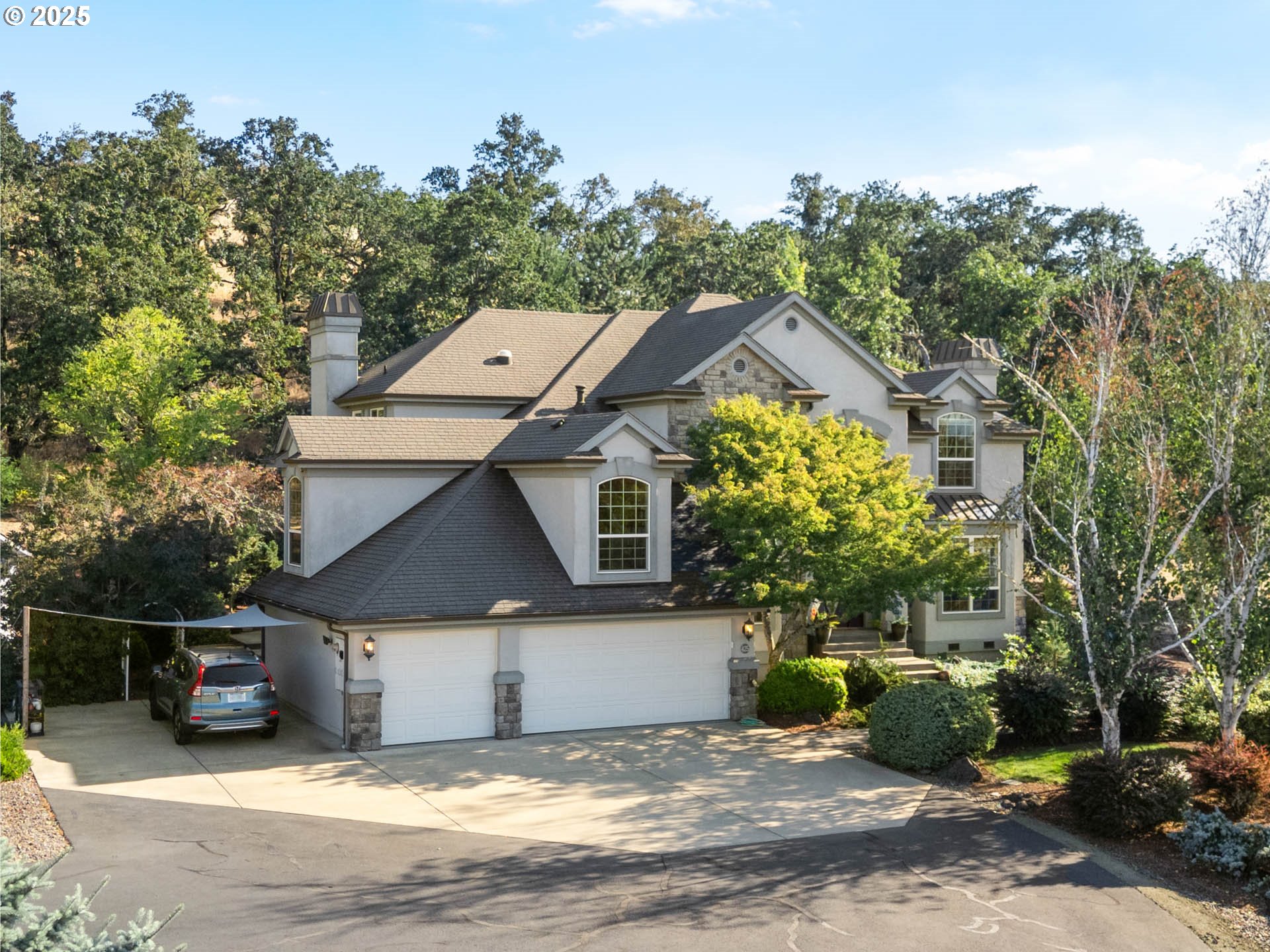425 CROSS CREEK DR, Roseburg, OR 97471