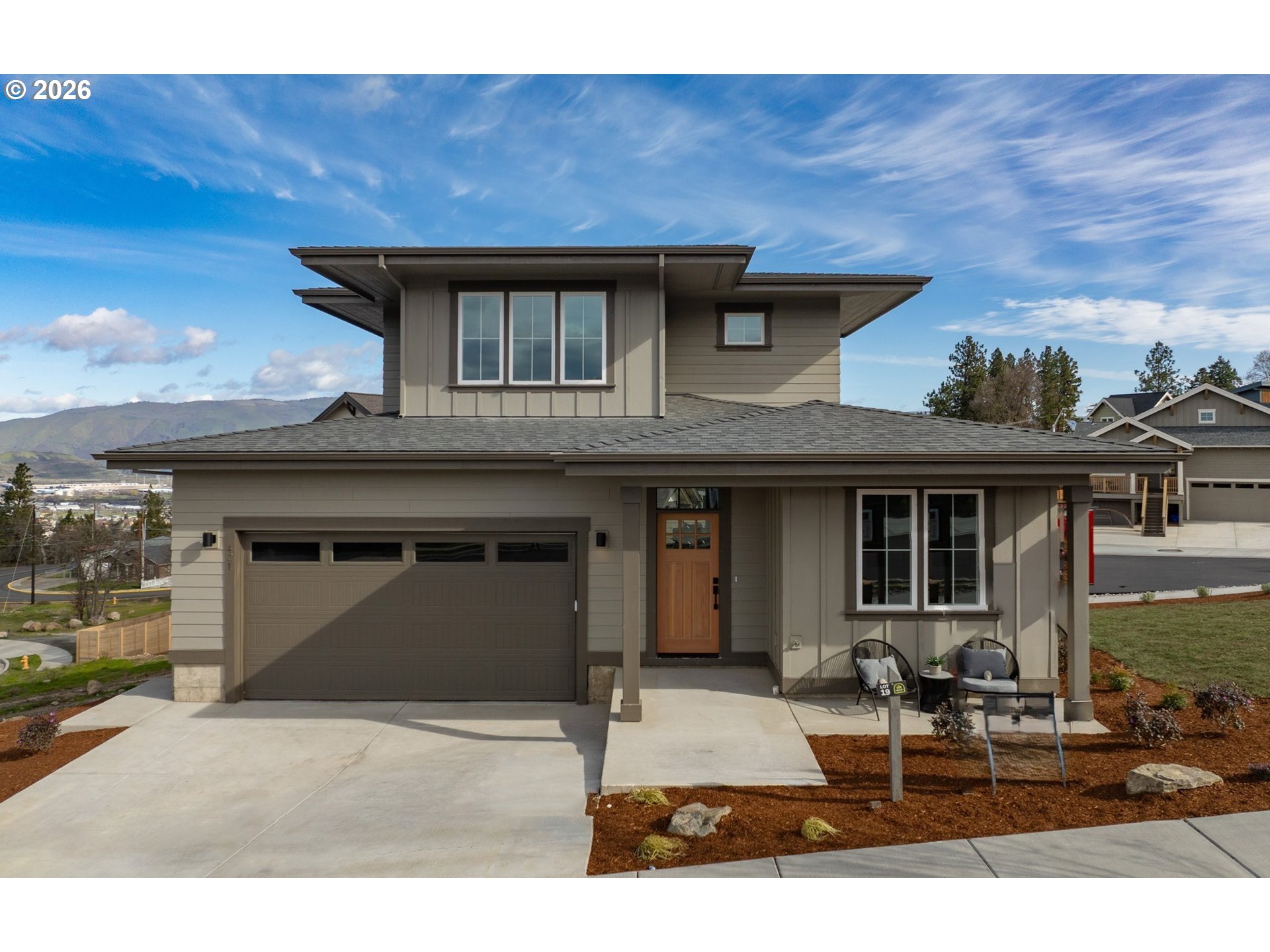 421 21ST ST, TheDalles, OR 97058