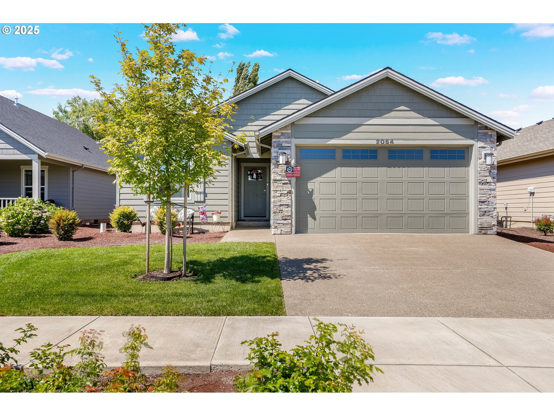 2054 Academy ST, Dallas, OR 97338