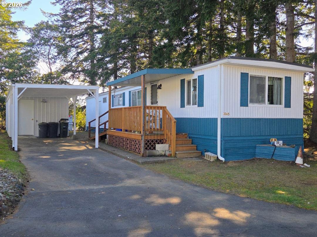 3365 TIDEWATER DR, CoosBay, OR 97420