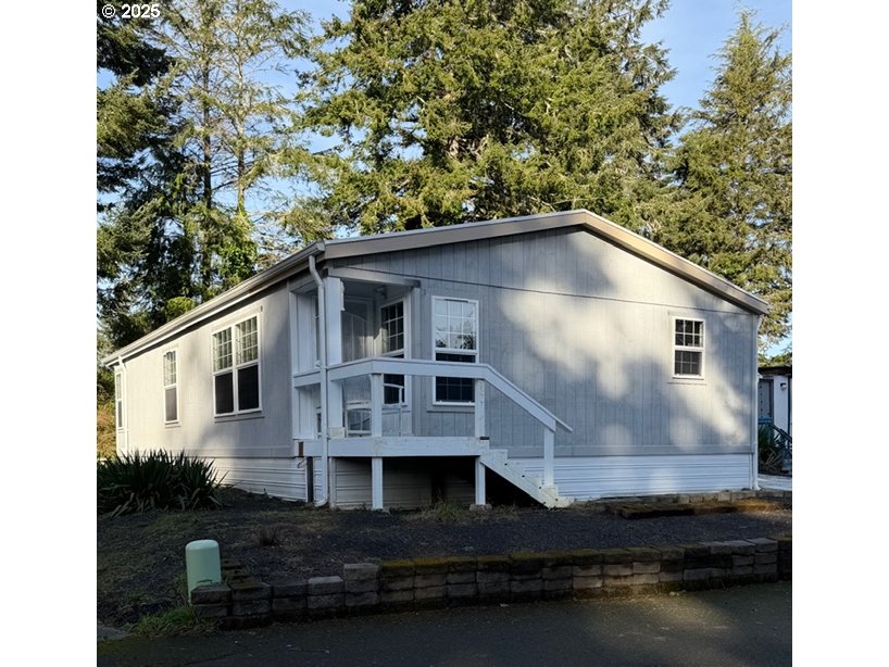 530 SHOREPINES CT, CoosBay, OR 97420