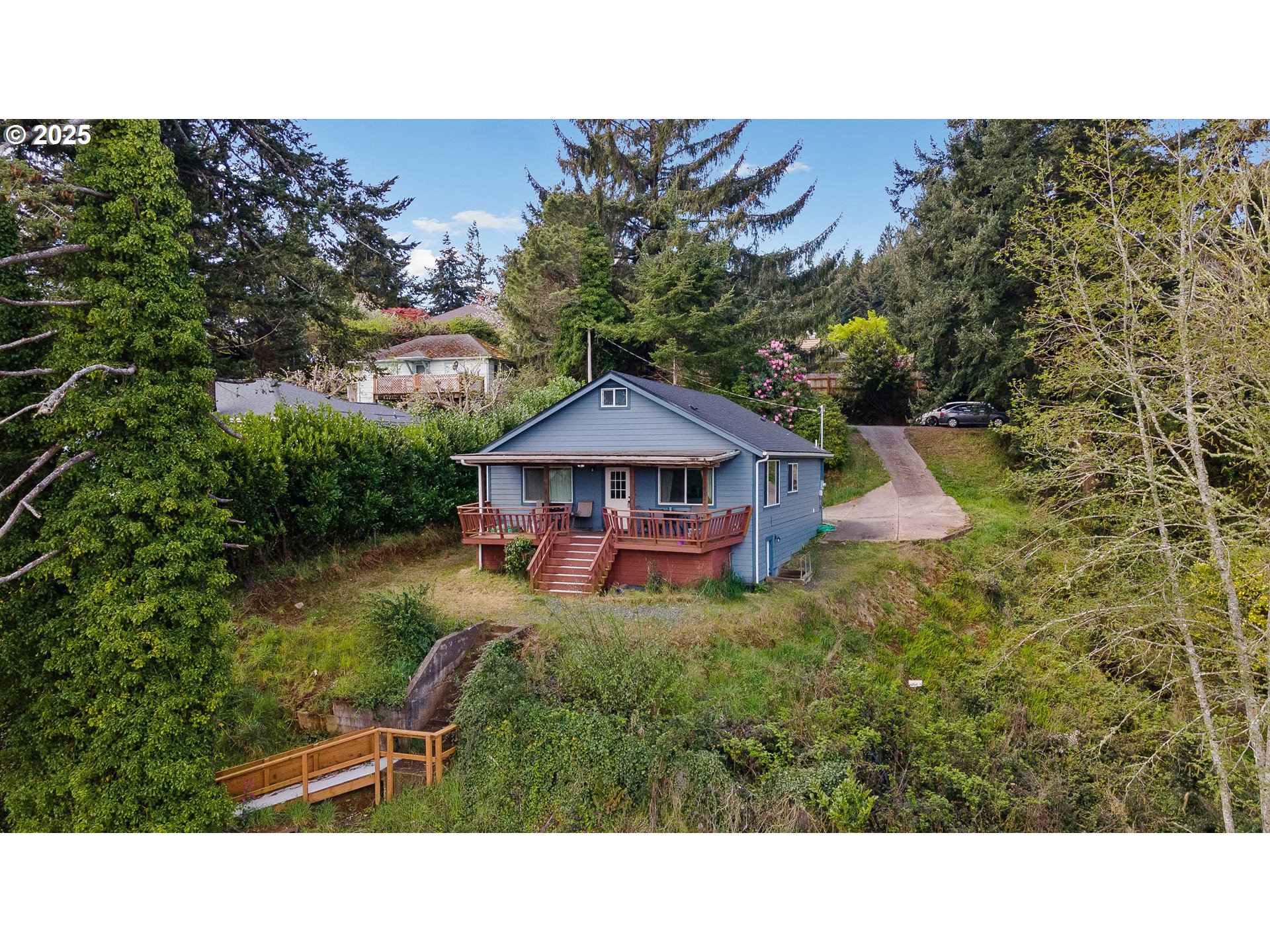831 11th ST, CoosBay, OR 97420