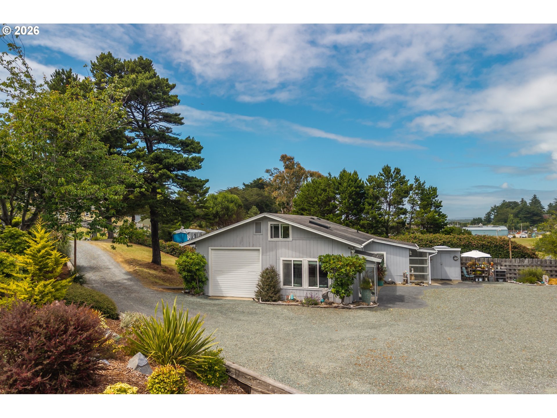 875 ELMIRA AVE, Bandon, OR 97411