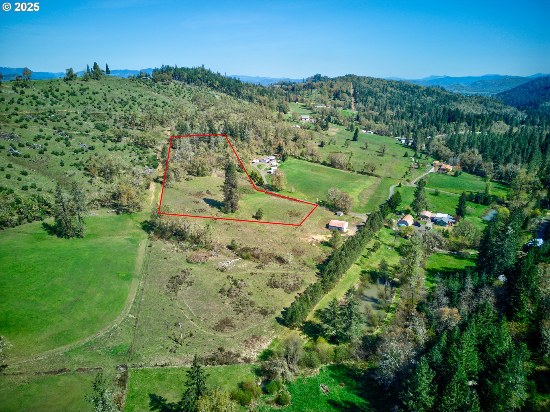 SAN SOUCI RD, Roseburg, OR 97471