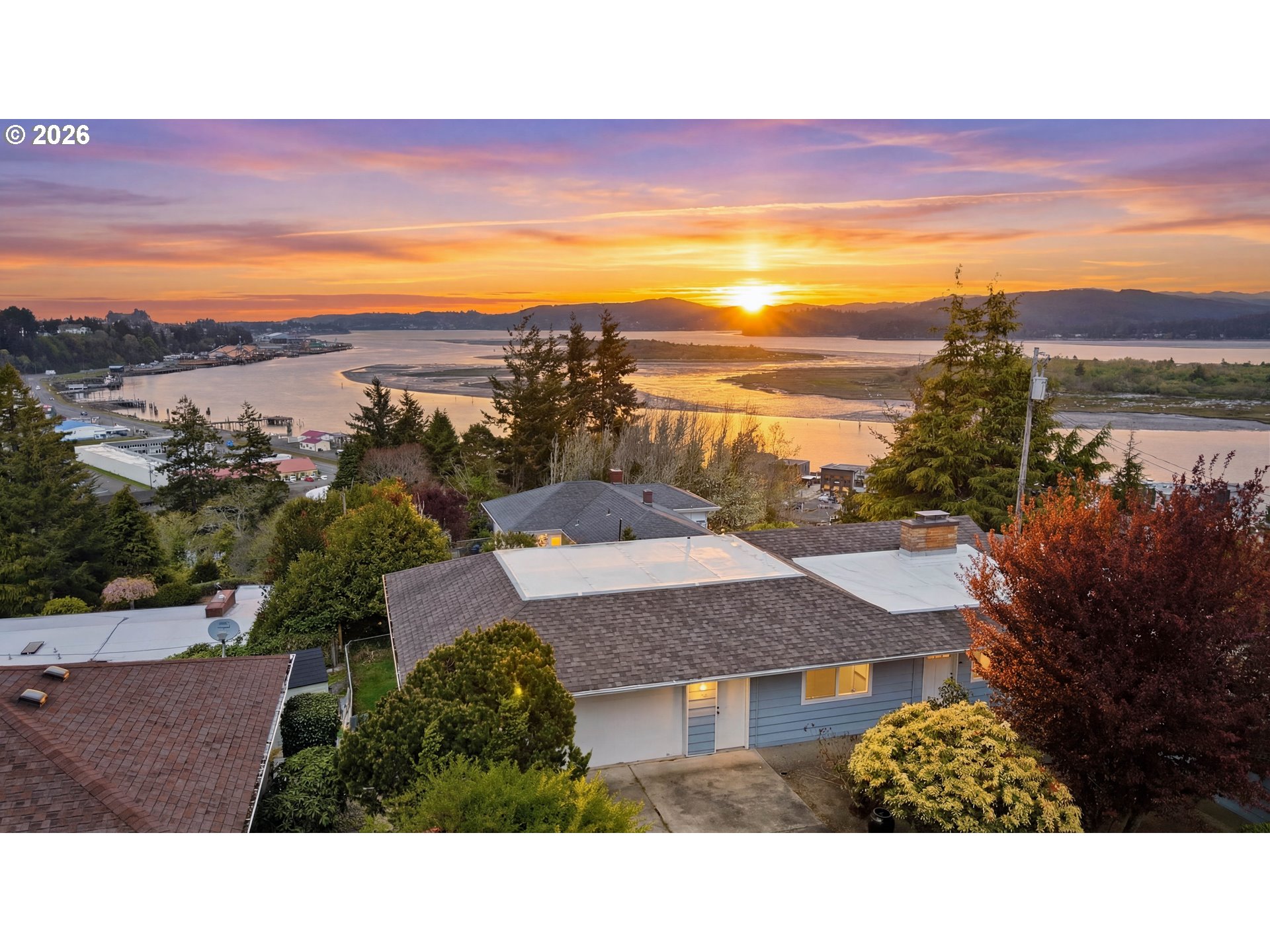 546 FIR AVE, CoosBay, OR 97420