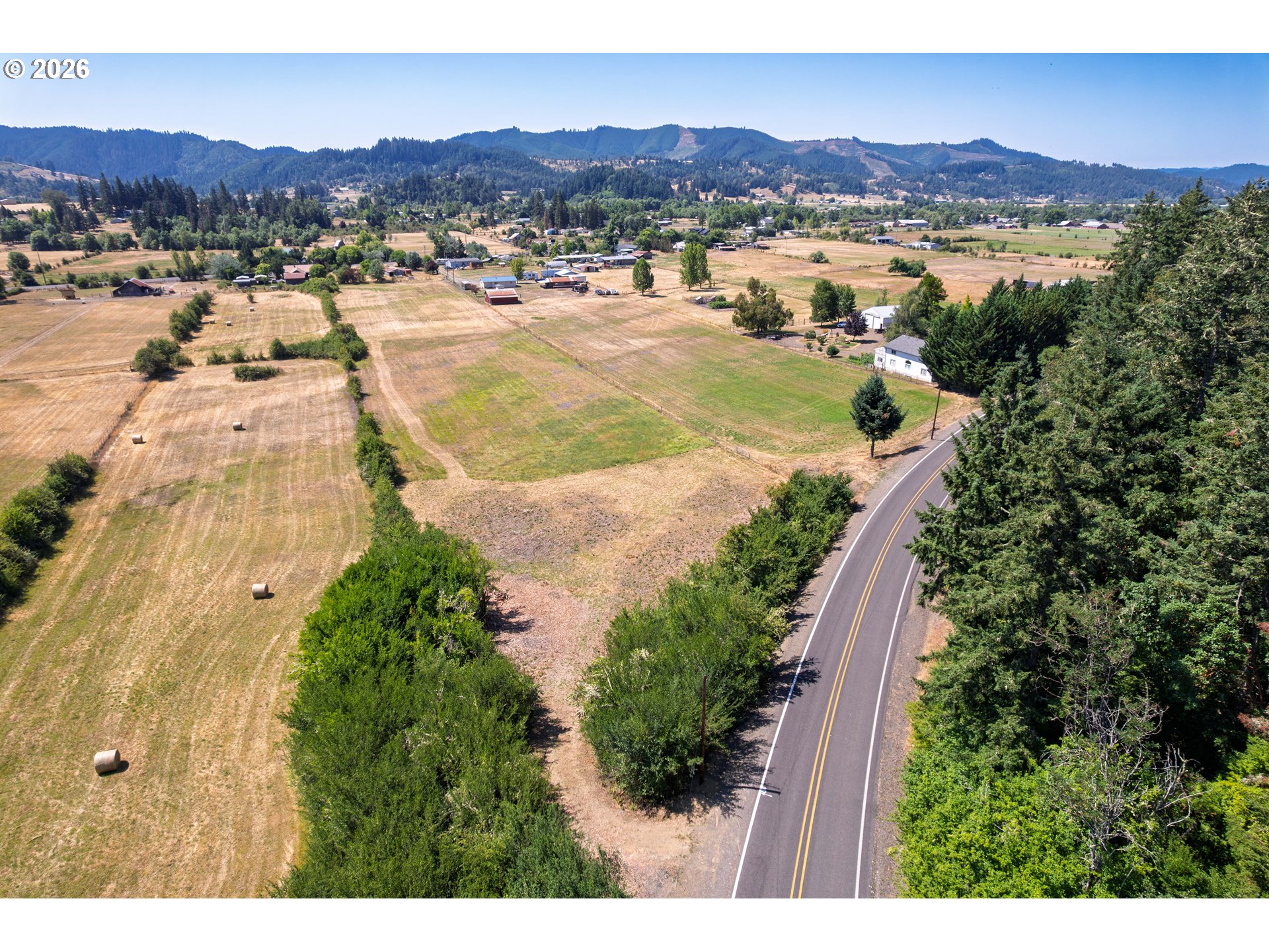 1555 NORTHSIDE RD, Sutherlin, OR 97479