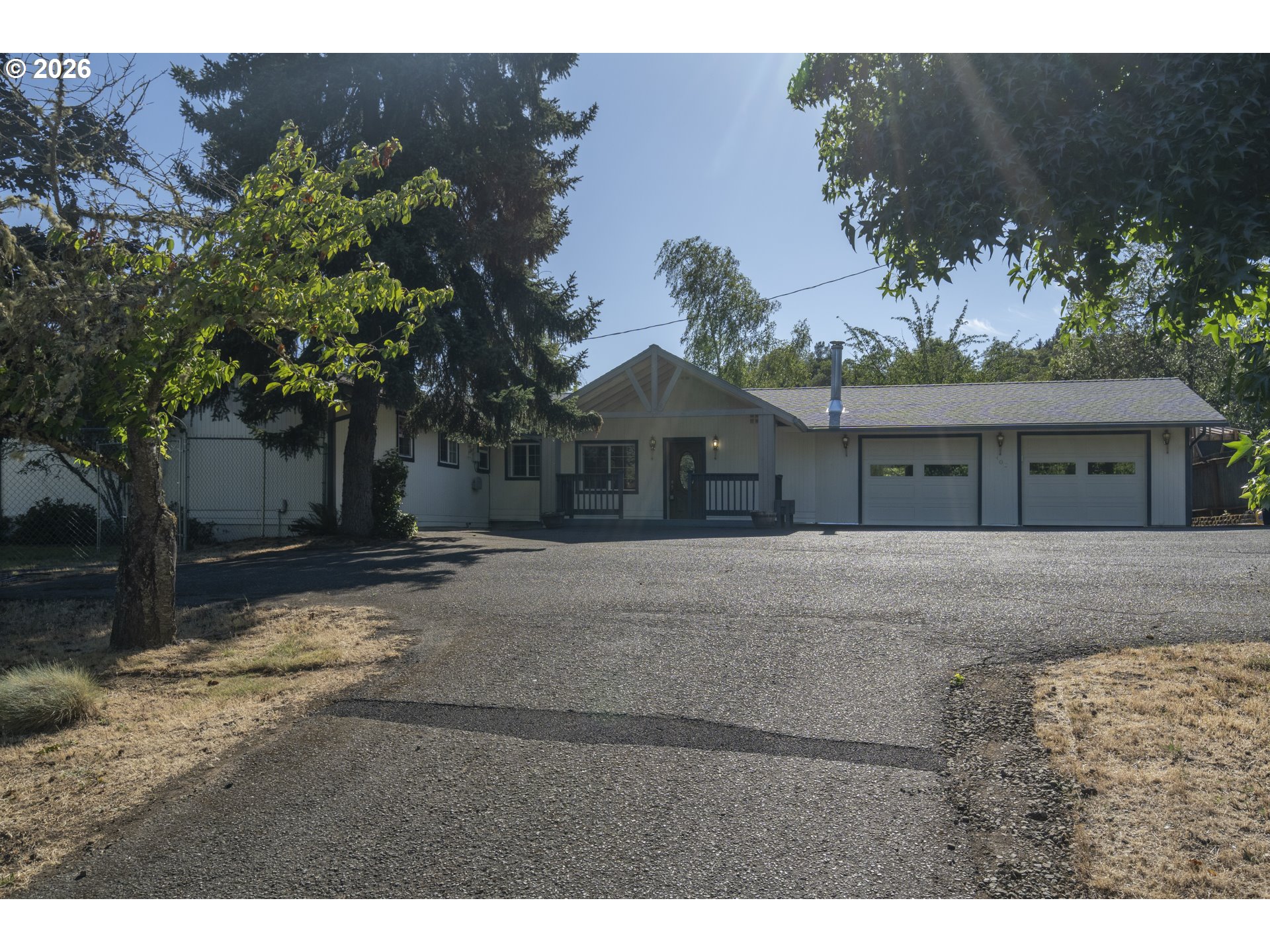 302 ARCADIA DR, Roseburg, OR 97471