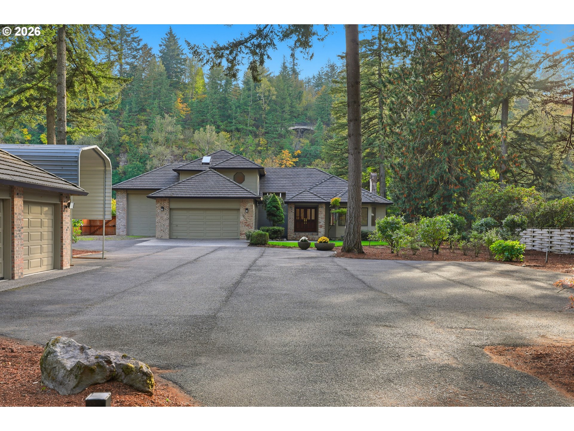 28446 HISTORIC COLUMBIA RI HWY, Troutdale, OR 97060