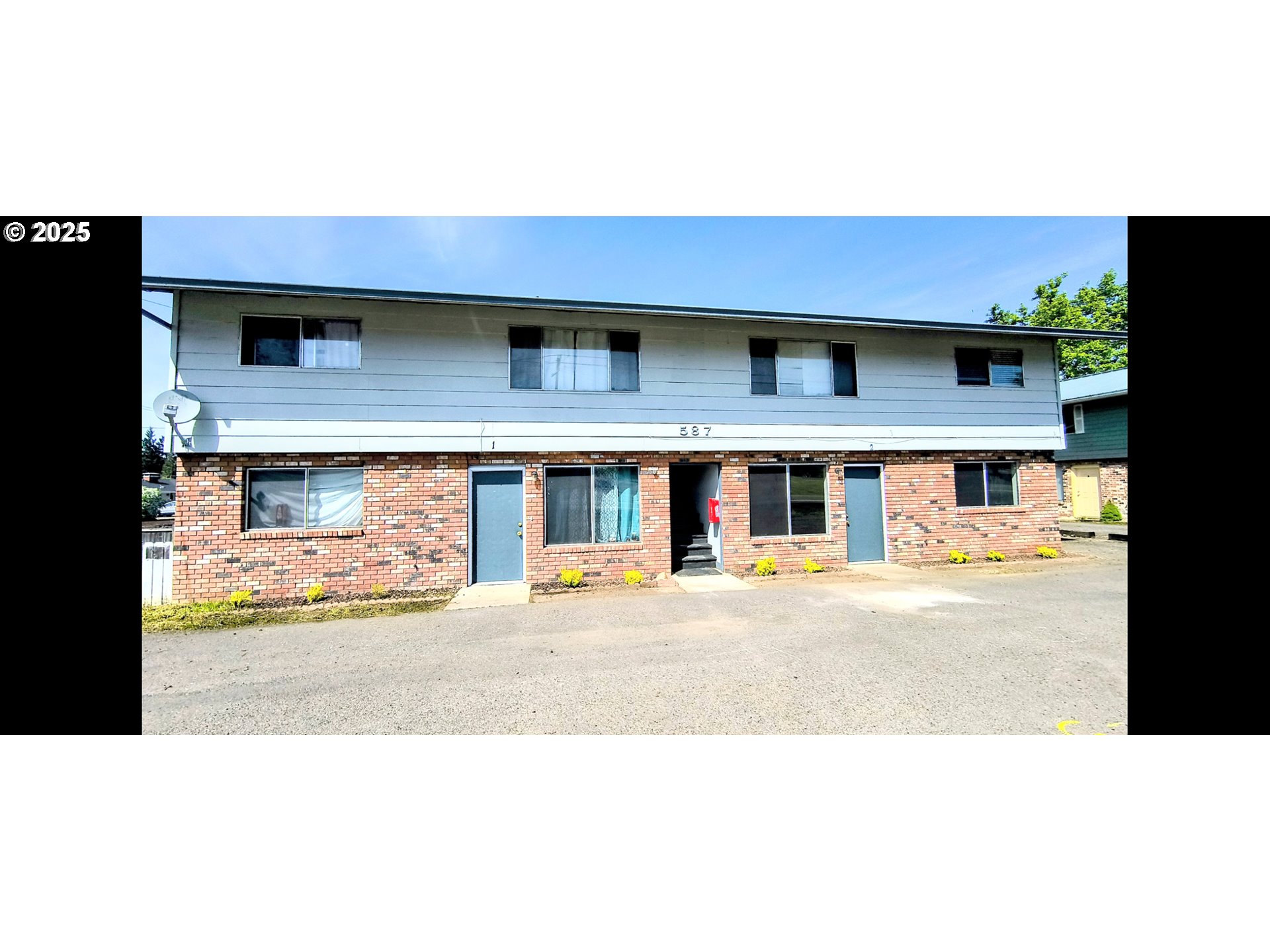 587 BERDINE ST, Roseburg, OR 97471