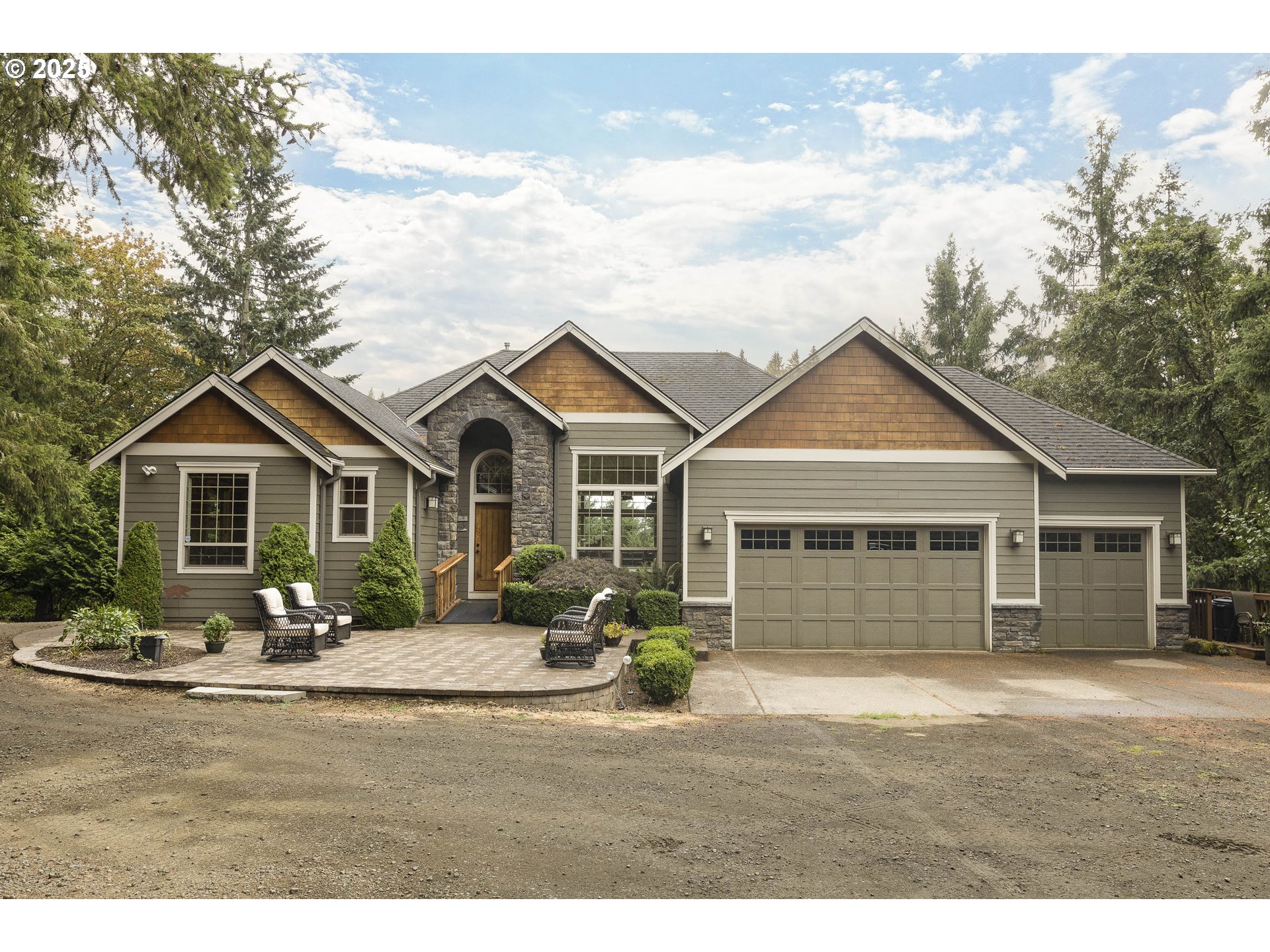 5101 PARADISE DR, ForestGrove, OR 97116