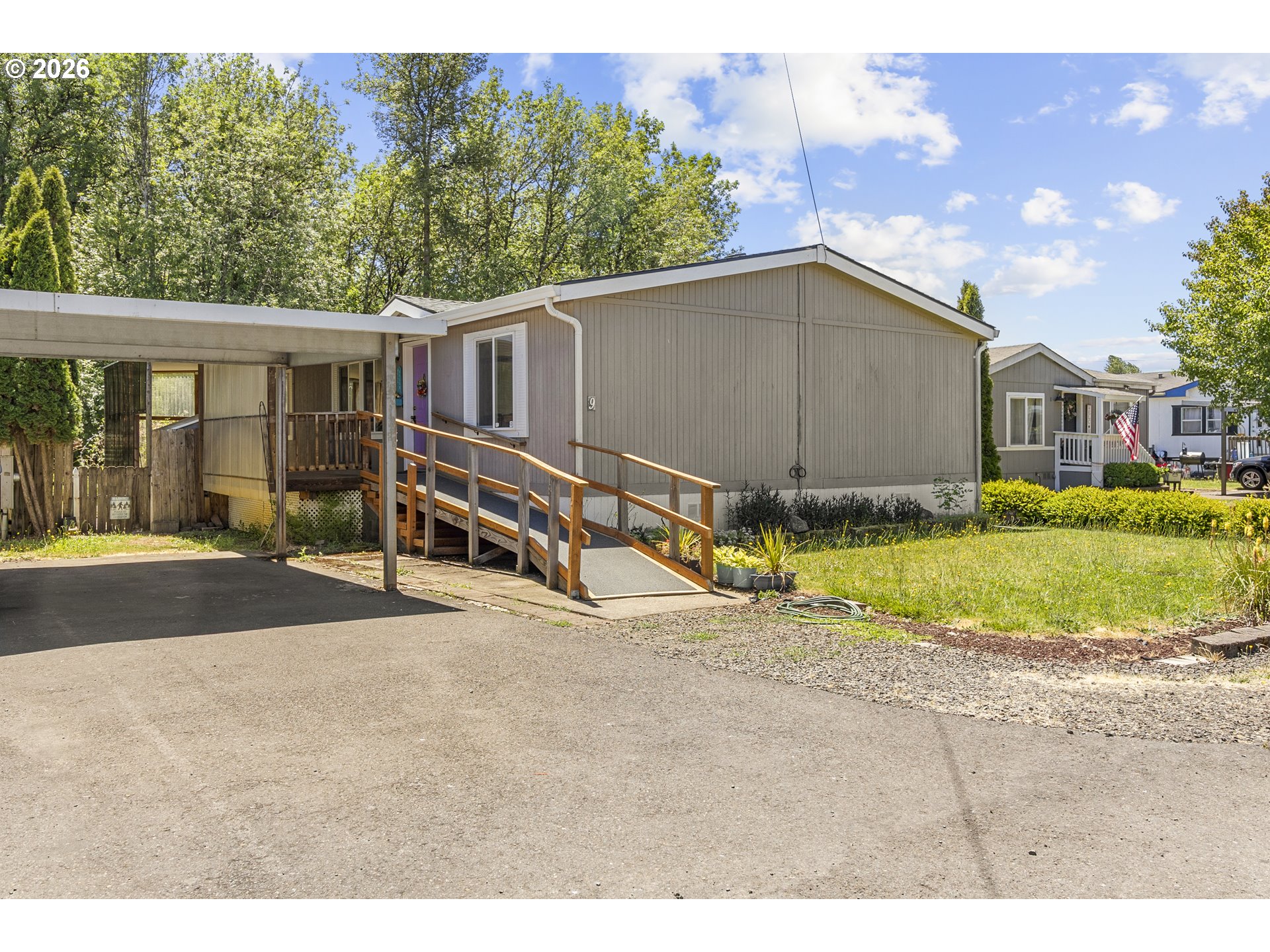 93295 TERRITORIAL HWY, JunctionCity, OR 97448