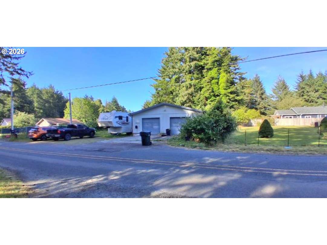 63319 WILDAHL RD, CoosBay, OR 97420