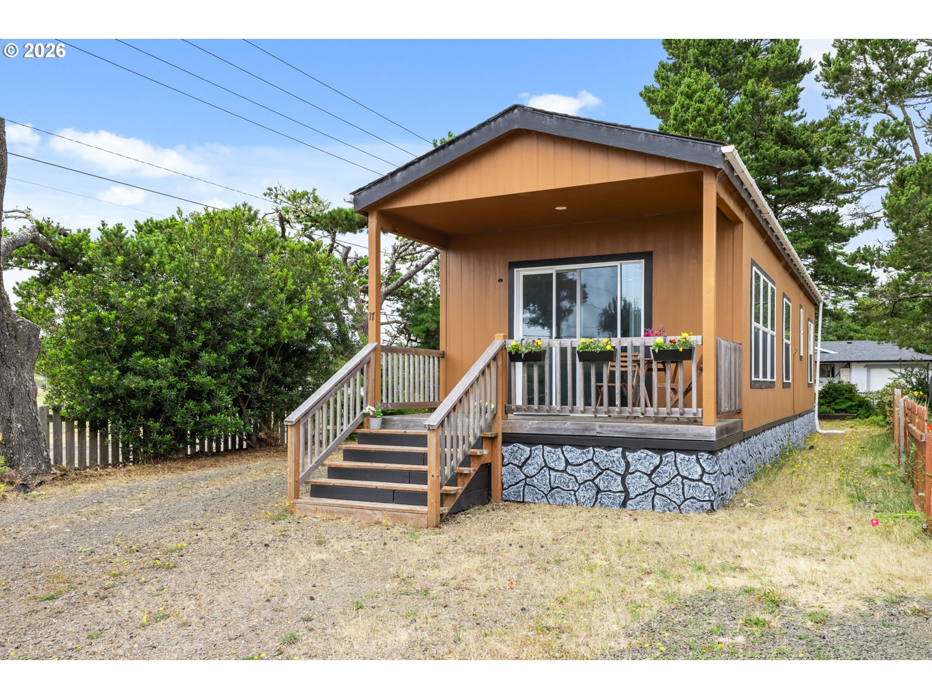 1699 27TH ST, Florence, OR 97439