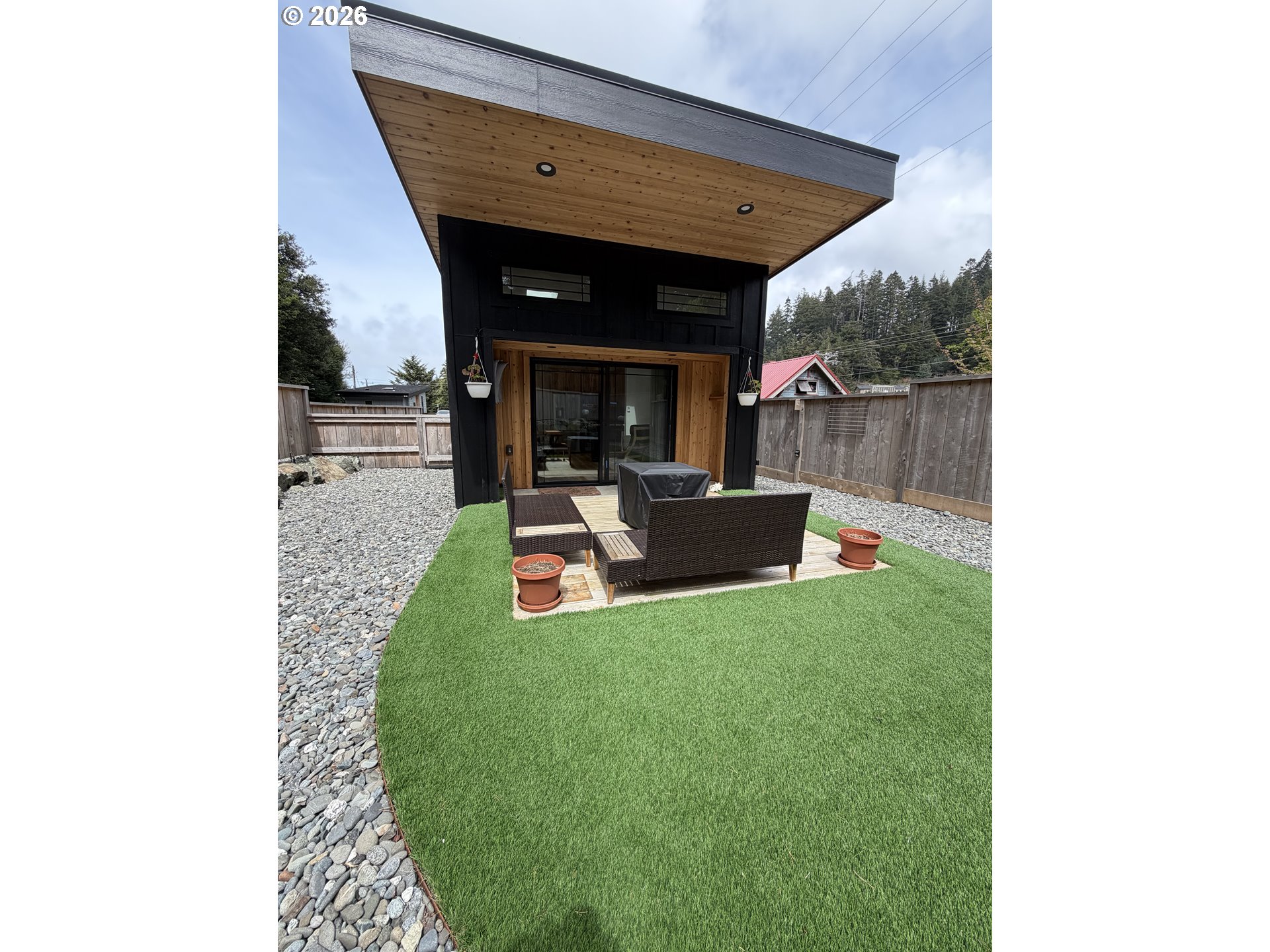 94254 11TH ST, GoldBeach, OR 97444