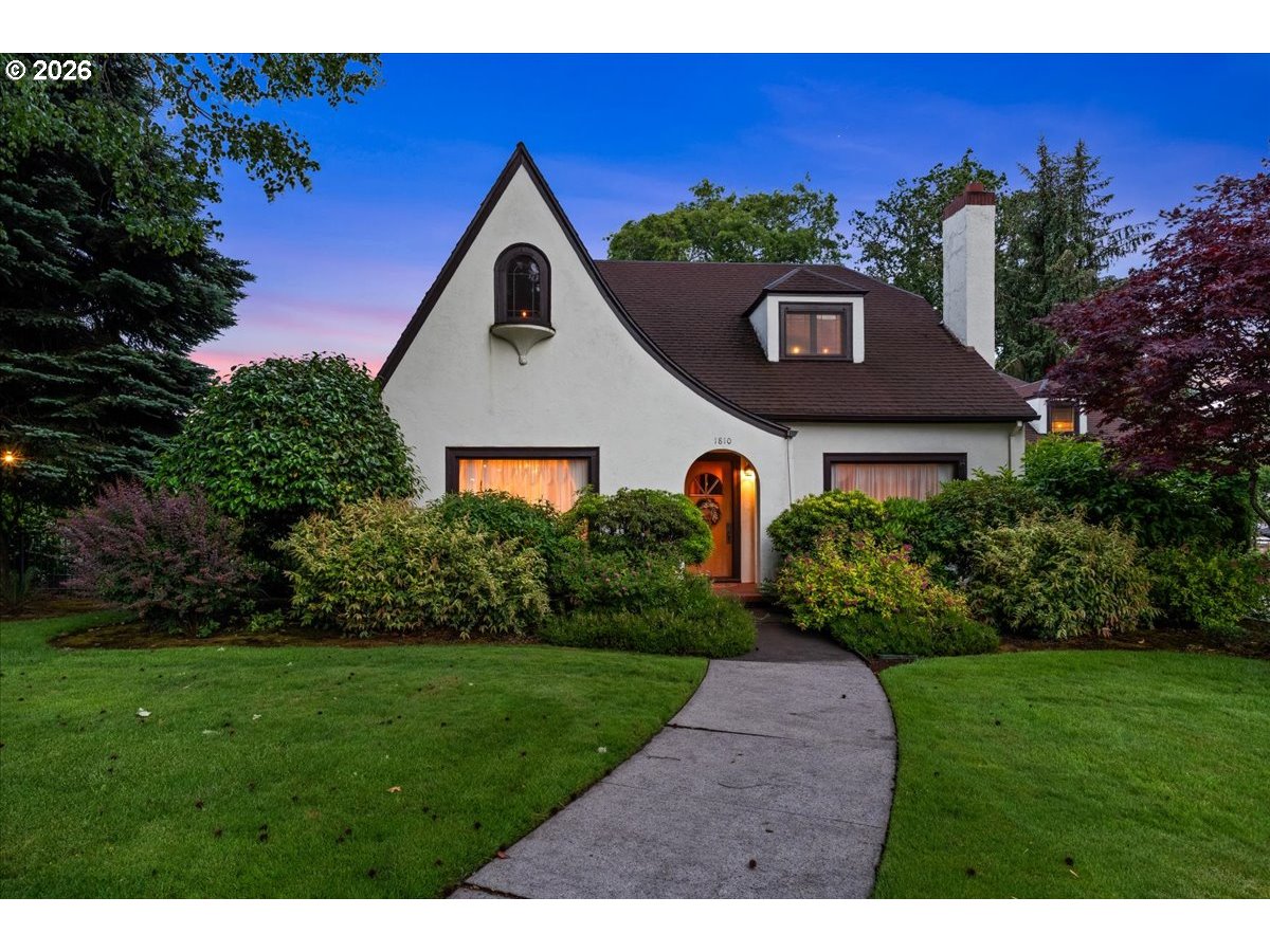 1810 Pacific AVE, ForestGrove, OR 97116
