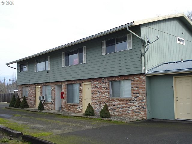 3148 HARVARD AVE, Roseburg, OR 97471