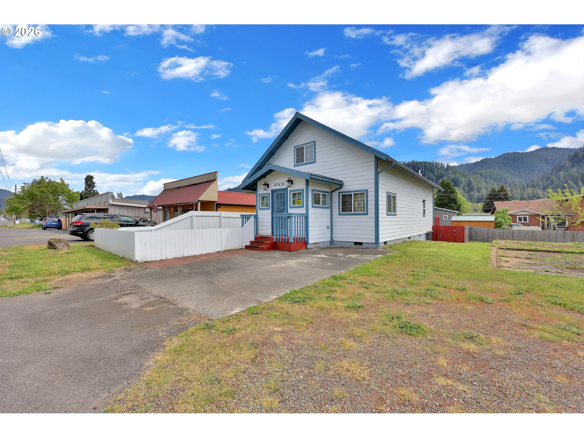 47638 Hwy 58, Oakridge, OR 97463