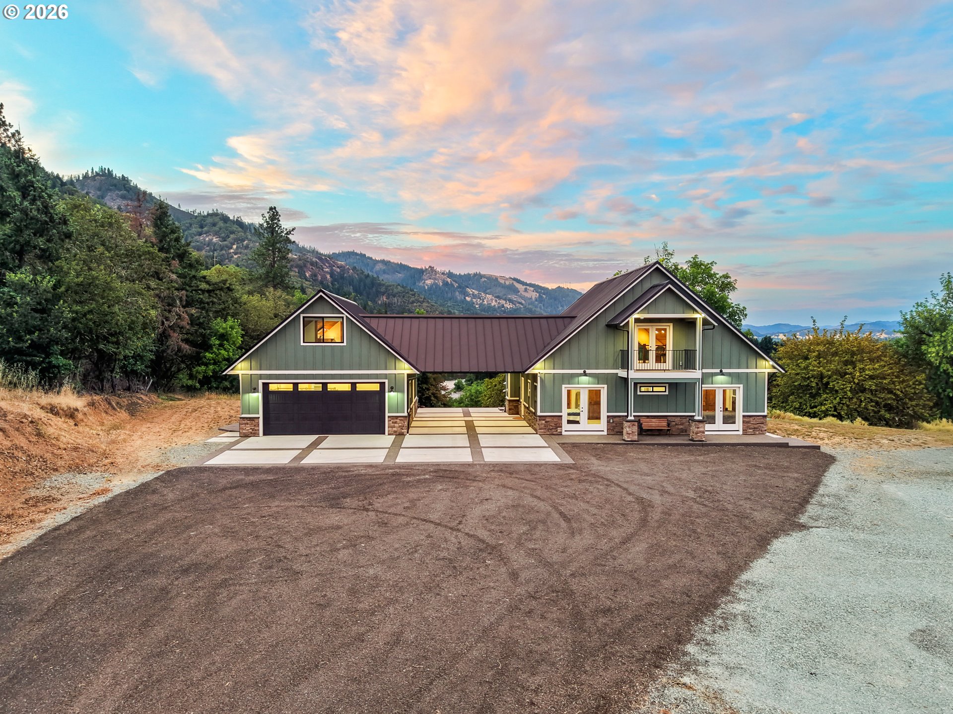 3716 WEAVER RD, Riddle, OR 97469