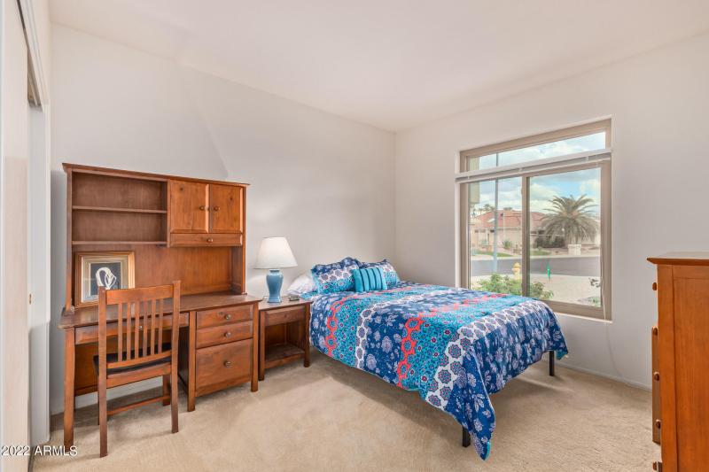 2nd Bedroom - Queen Bd