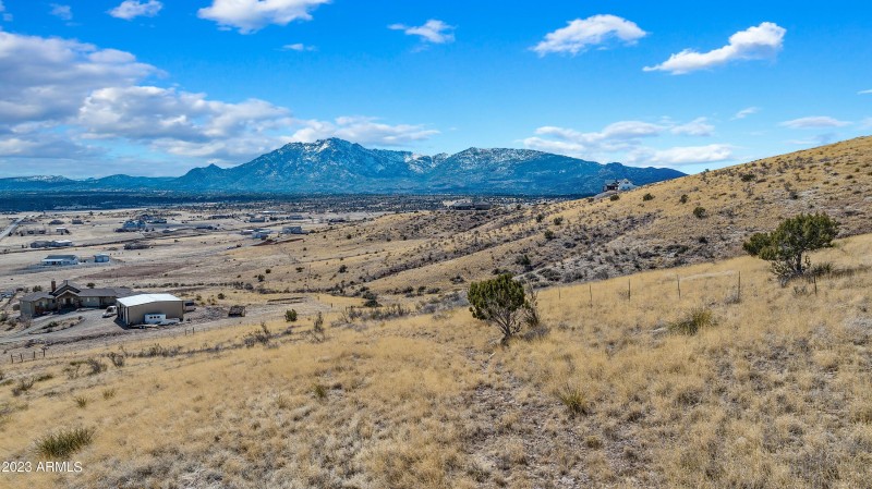 MAJESTIC VIEWS OF GRANITE MOUNTAIN
