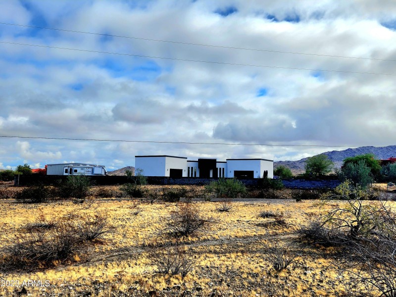 EAST SIDE OF THE LOT