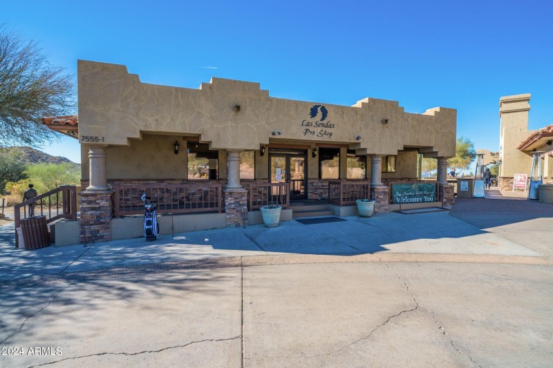 golf course club house