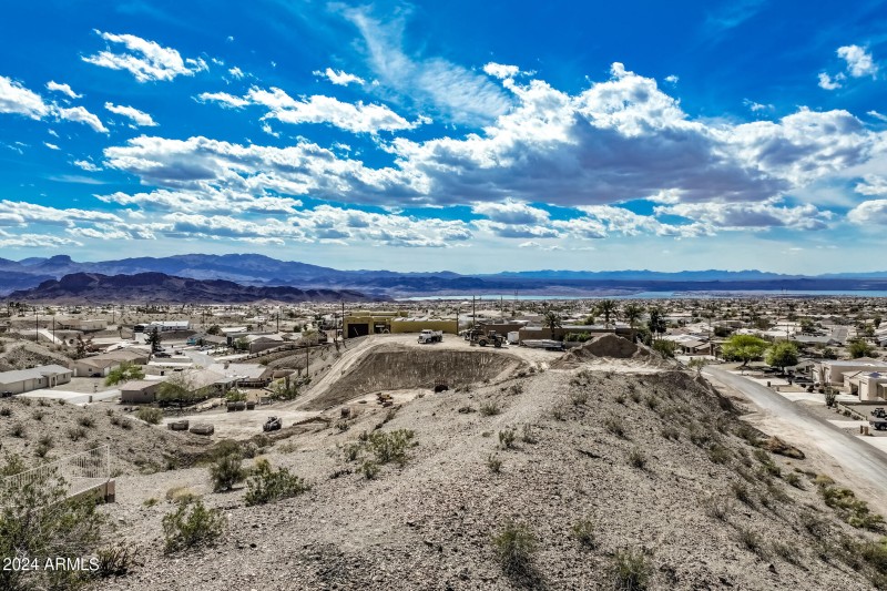 4136CarlsbadDrLotDrone_19