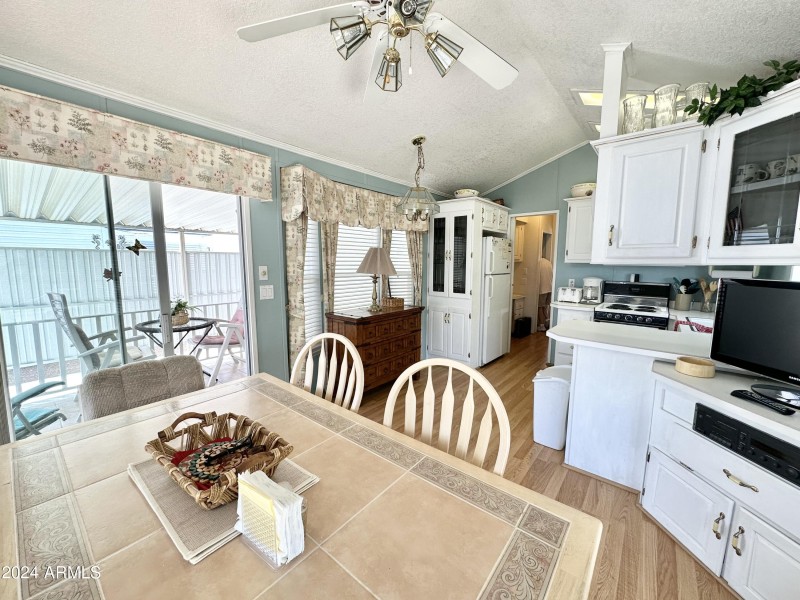 FRONT LIVING AREA