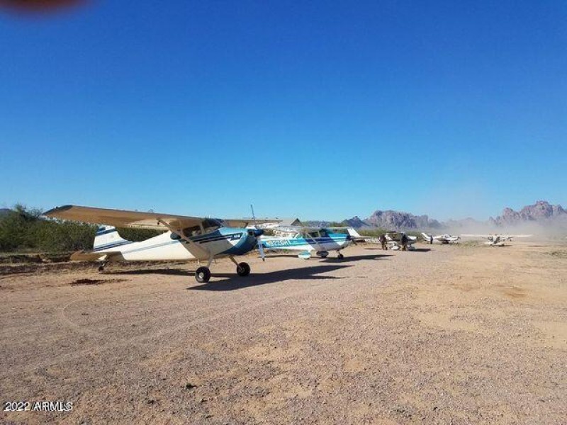 airplans_fly_in-2
