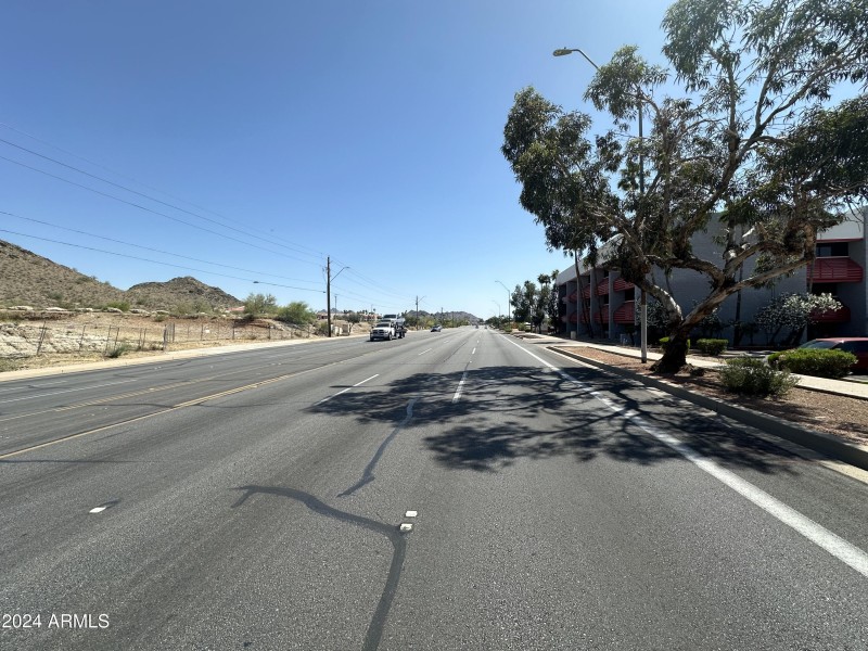 Cave Creek Road