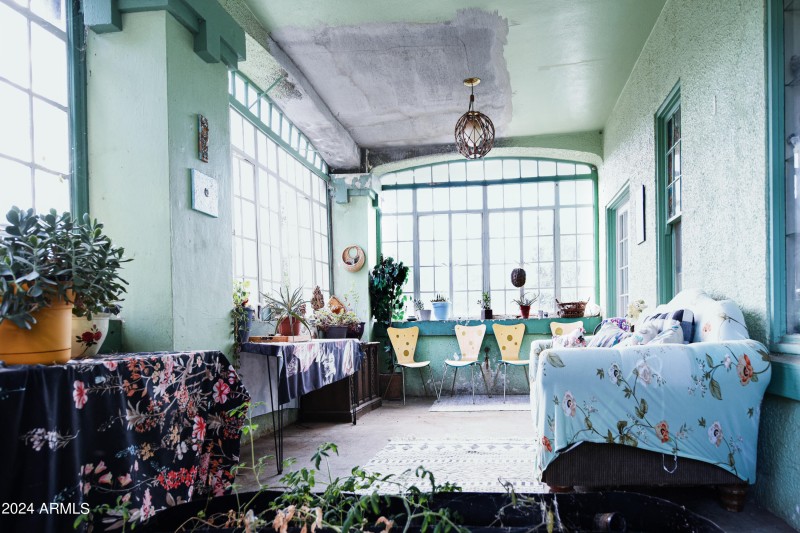 SOLARIUM