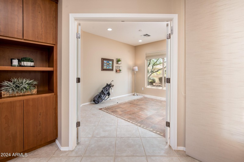 Large Private Den