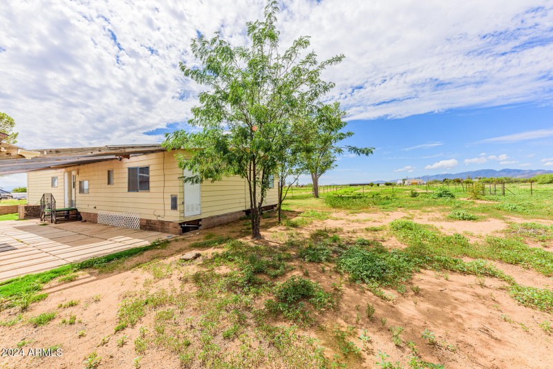 007 - 151 E. Havasu Way