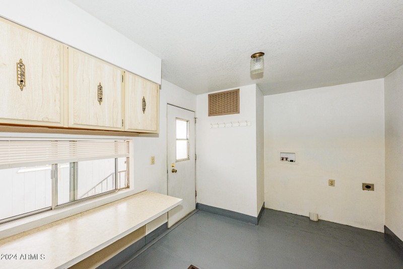 025 - 151 E. Havasu Way